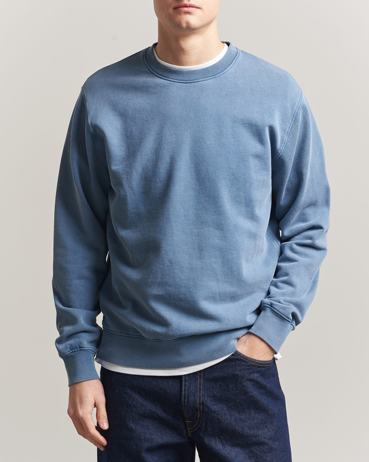 Men | Sweaters & Knitwear | Colorful Standard | Classic Organic Crew Neck Sweat Faded Indigo