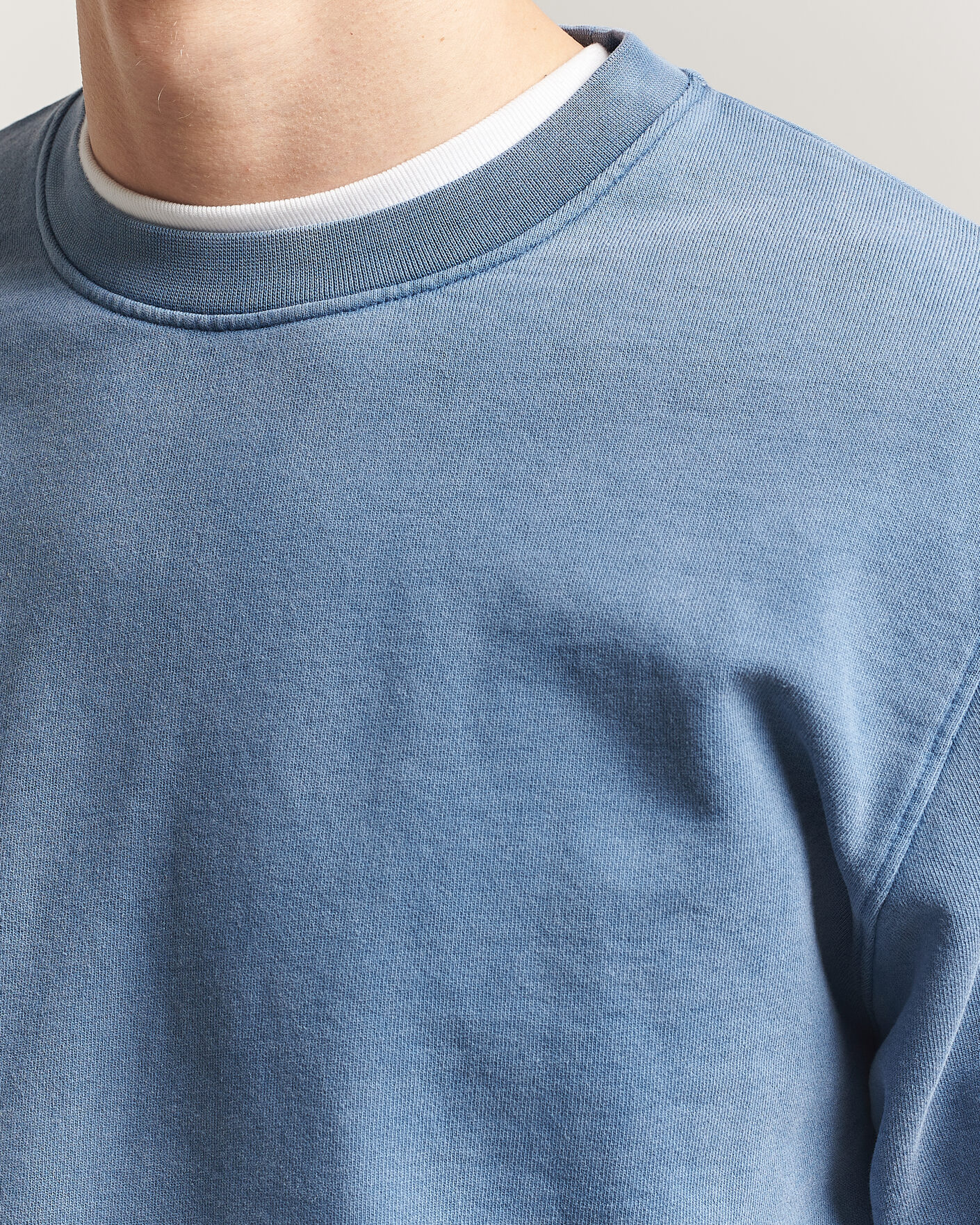 Men | Sweaters & Knitwear | Colorful Standard | Classic Organic Crew Neck Sweat Faded Indigo