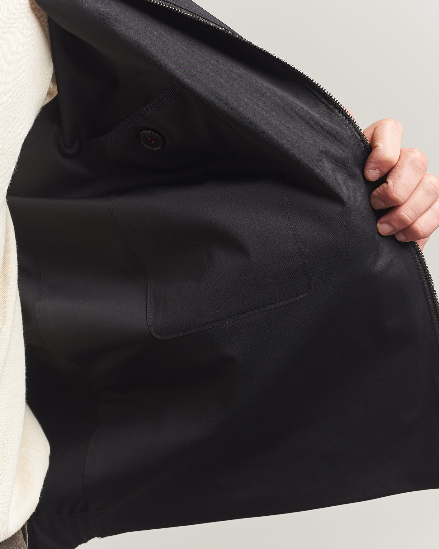 Men | Coats & Jackets | Harris Wharf London | Light Technic Short Jacket Black