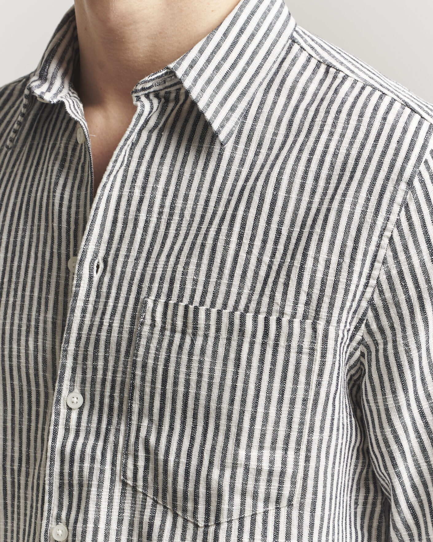 Men | Shirts | Samsøe Samsøe | Liam Cotton/Linen Striped Shirt Salute Navy