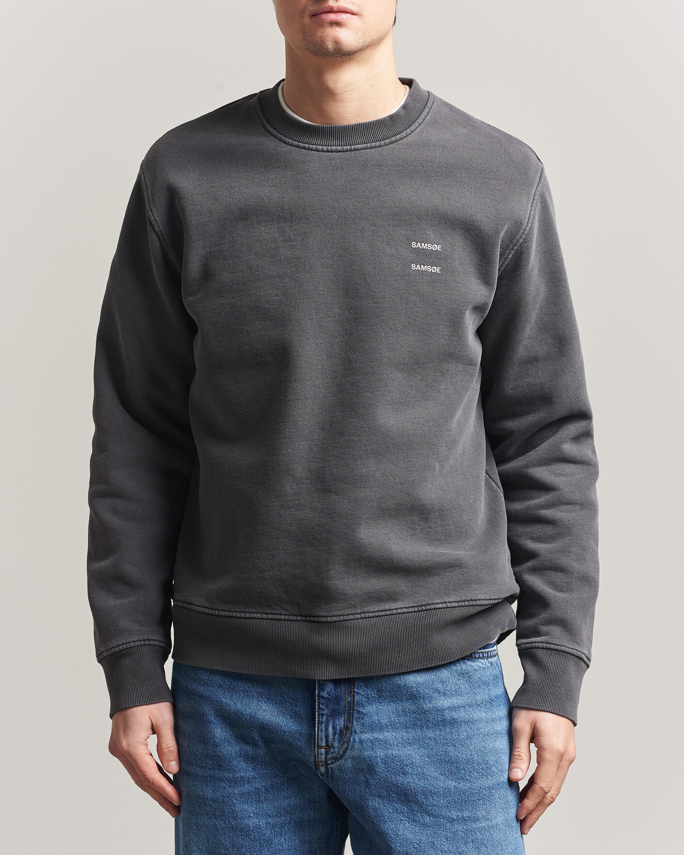 Men | Sweaters & Knitwear | Samsøe Samsøe | Joel Washed Organic Cotton Sweatshirt Black