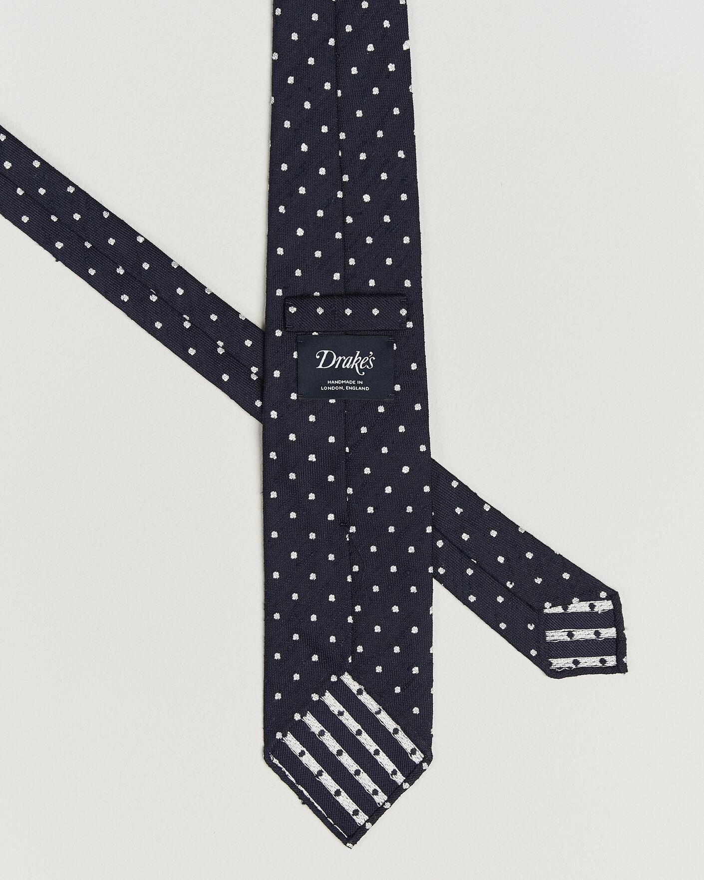 Men | Ties | Drake's | Smal Spot Pattern Shantung Silk Tie Navy