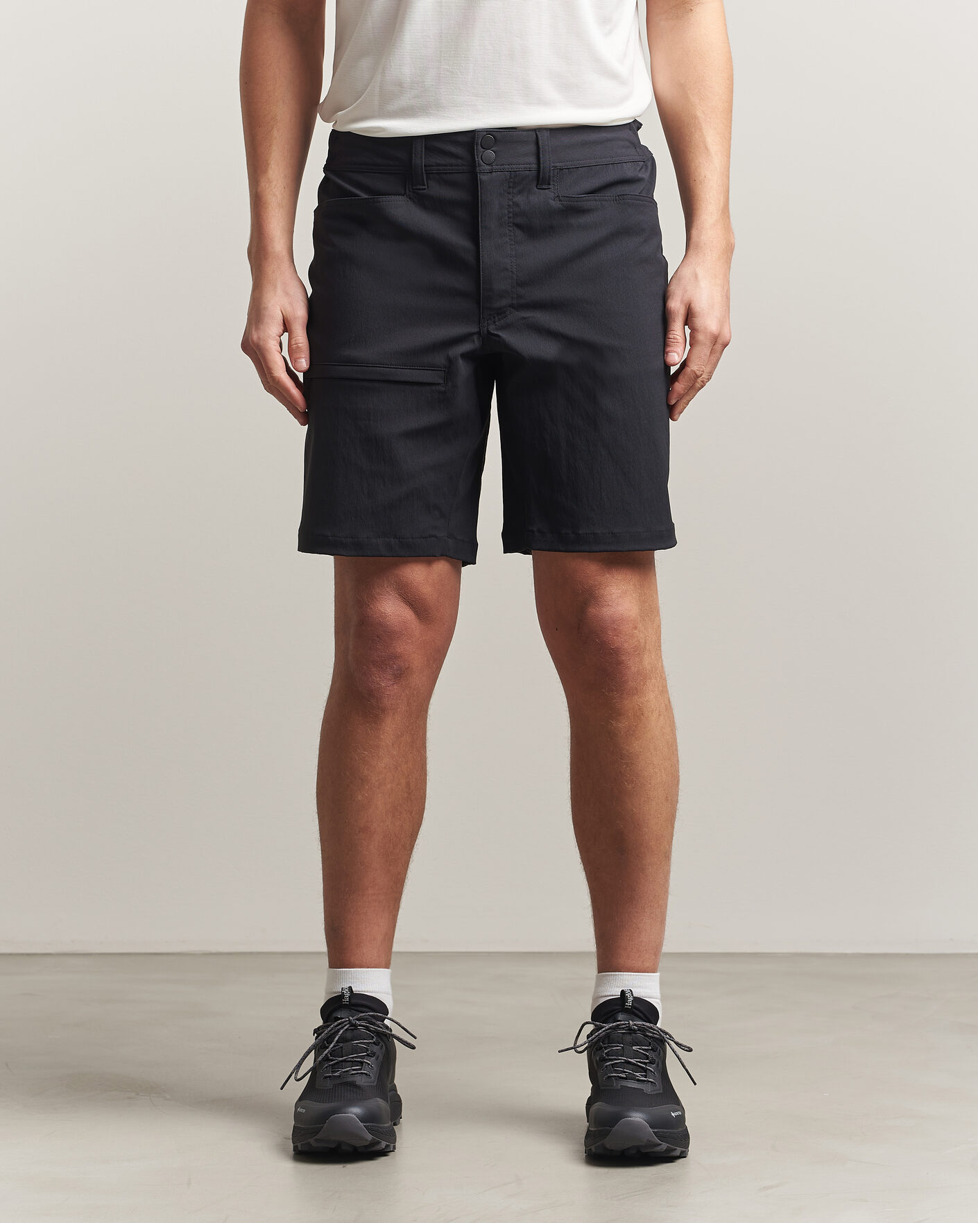 Men | Shorts | Haglöfs | Alert Mid Shorts True Black