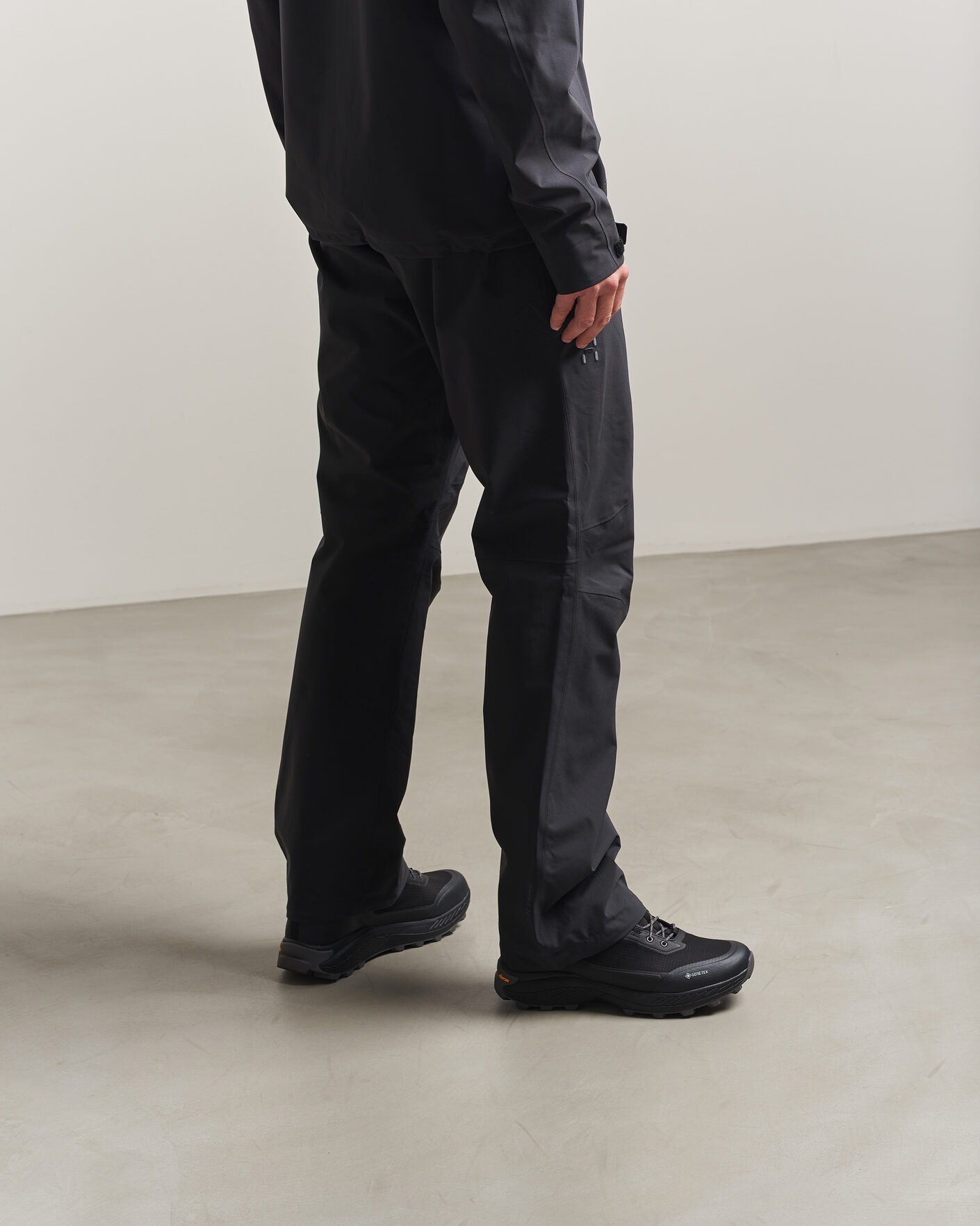 Men | Hiking shoes | Haglöfs | L.I.M Horizon Hike GORE-TEX Sneaker Black