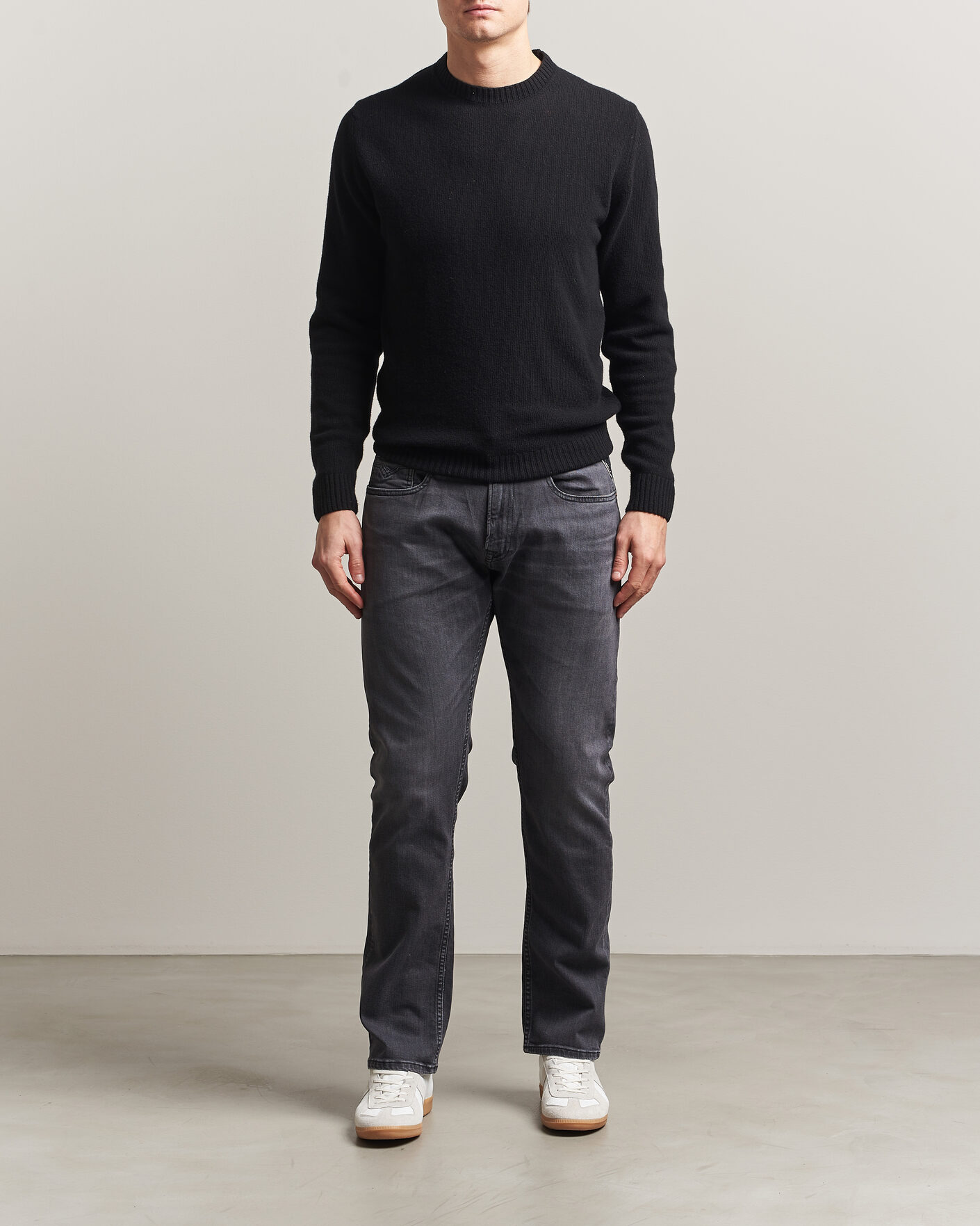 Men | Trousers | Replay | Rocco Comfort Fit Powerstretch Jeans Black