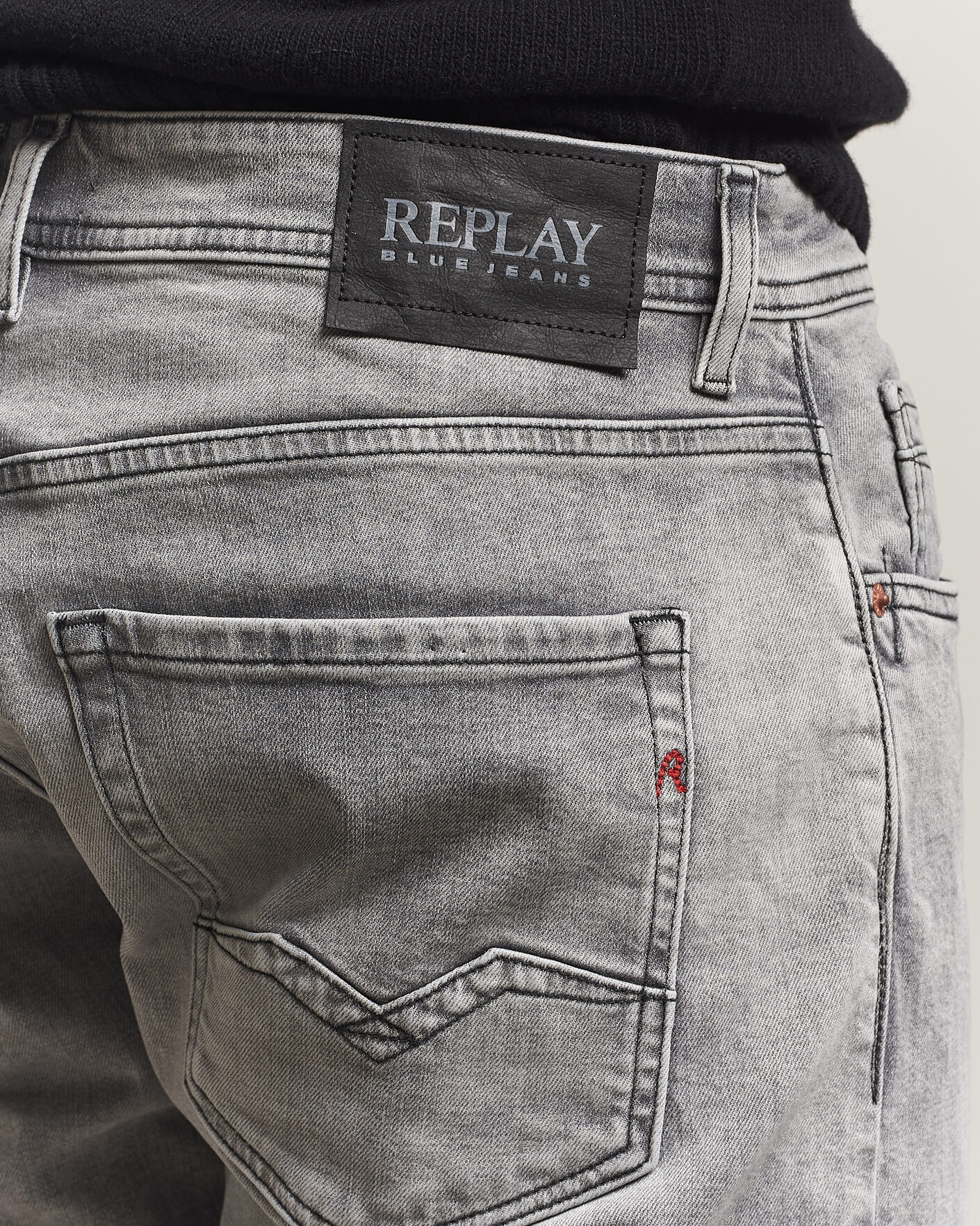 Men | Trousers | Replay | Rocco Comfort Fit Stretch Eco Plus Jeans Washed Grey