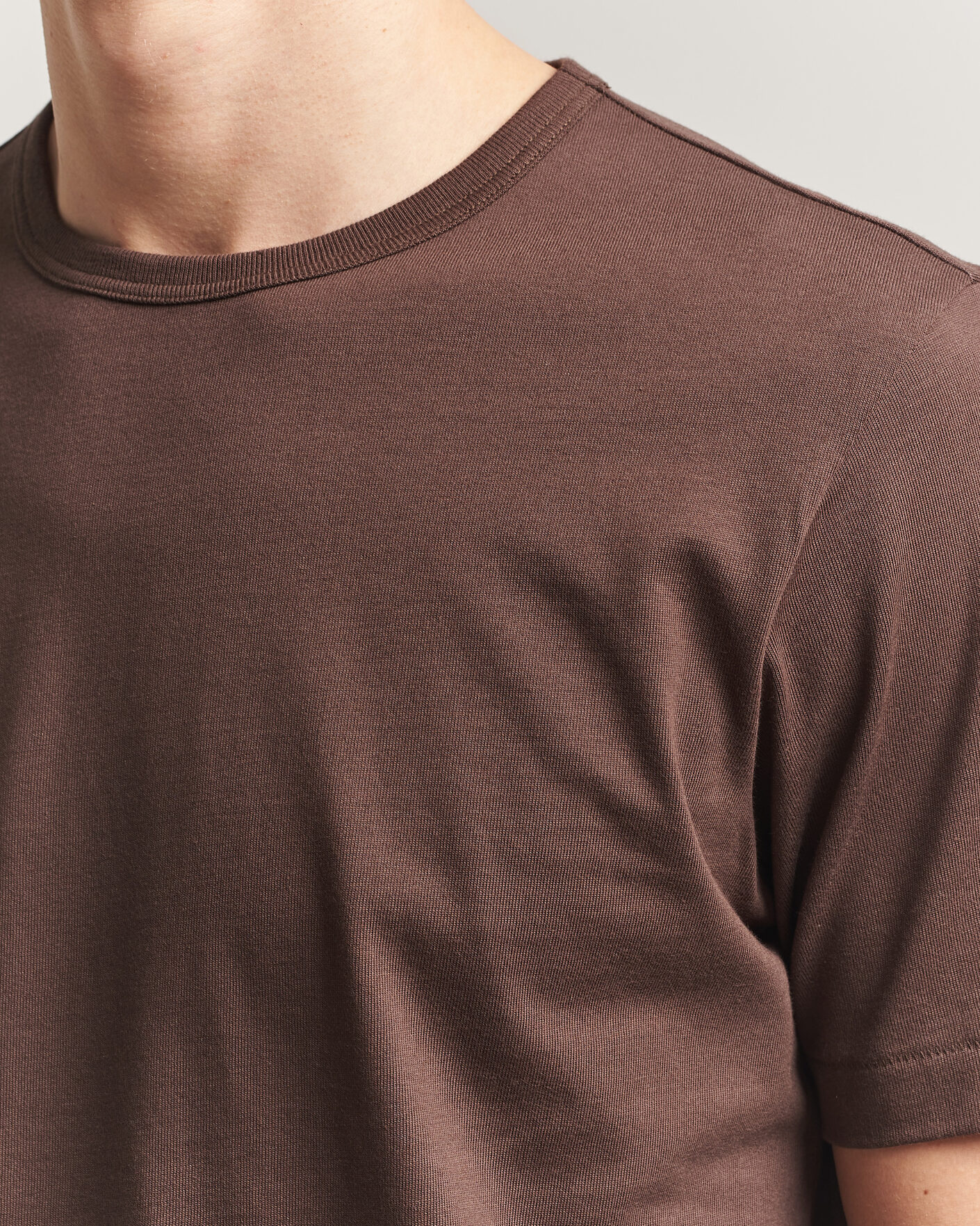 Men | T-Shirts | Merz b. Schwanen | Classic Fit Sturdy Loopwheeled T-Shirt Chocolate
