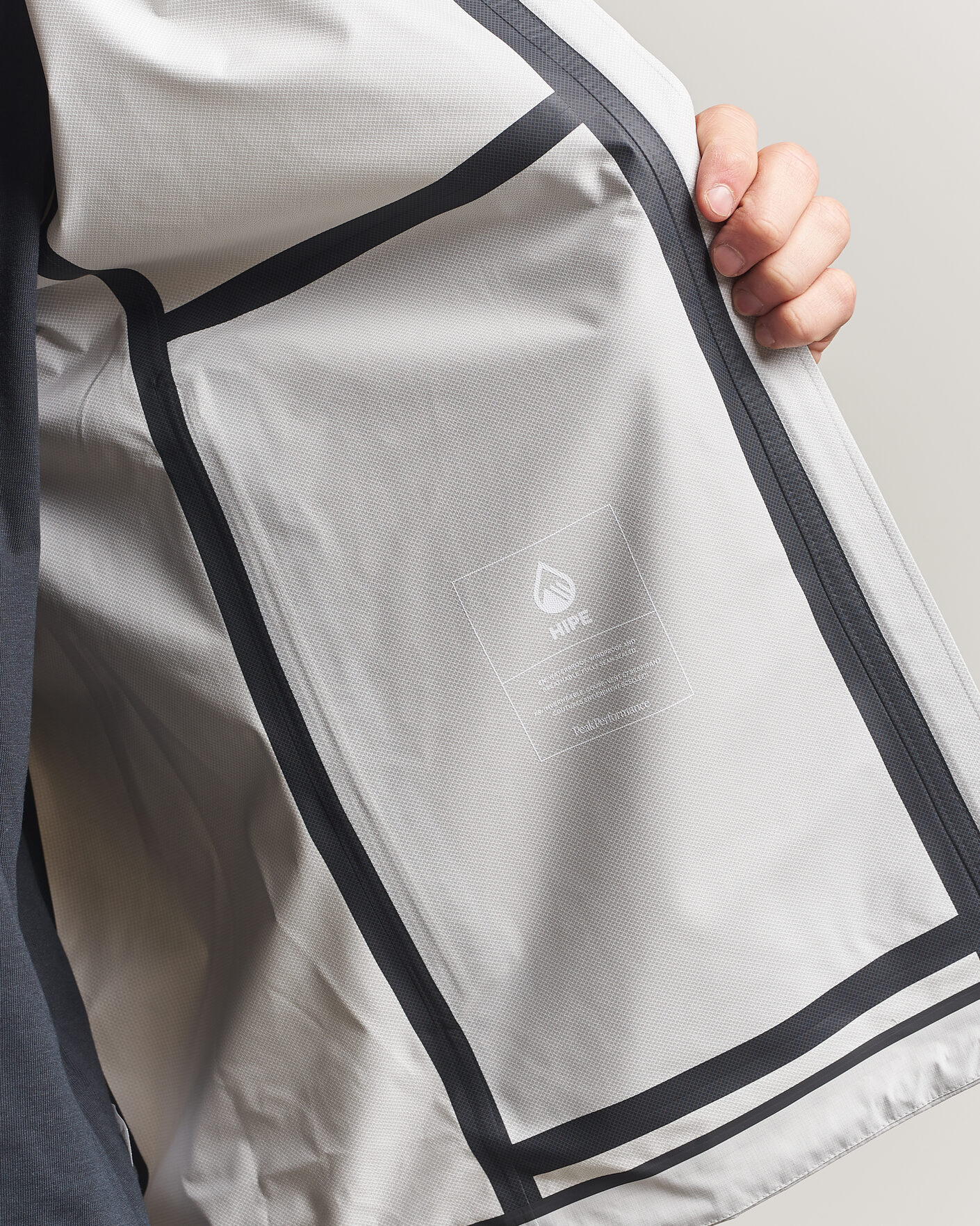 Men | Coats & Jackets | Peak Performance | Treeline Hipe Hooded Shell Jacket Summit Smoke