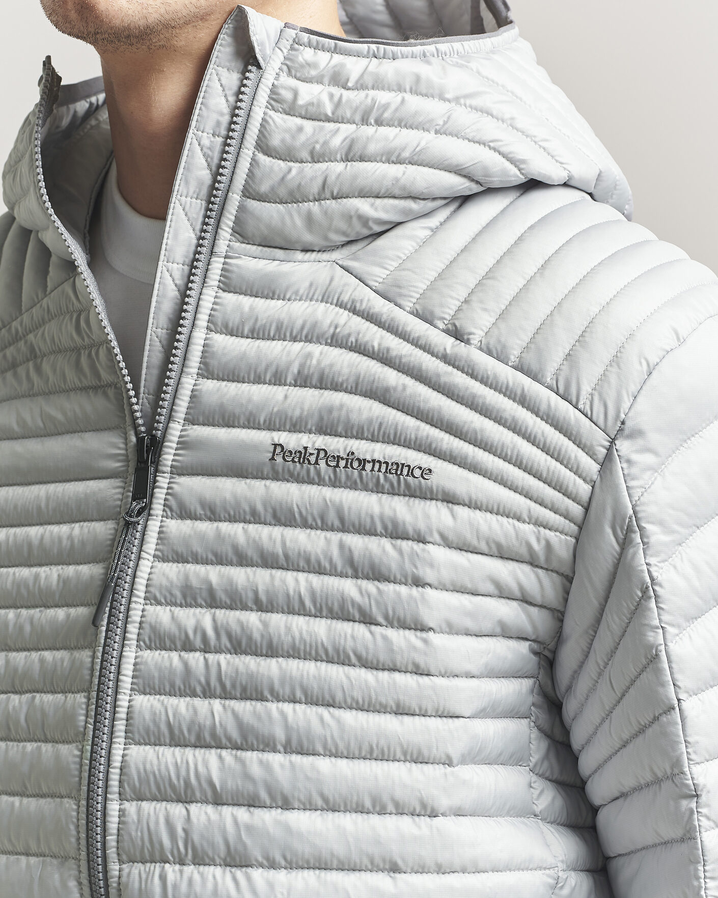 Men | Coats & Jackets | Peak Performance | Monolight Insultaed Hooded Jacket Summit Smoke