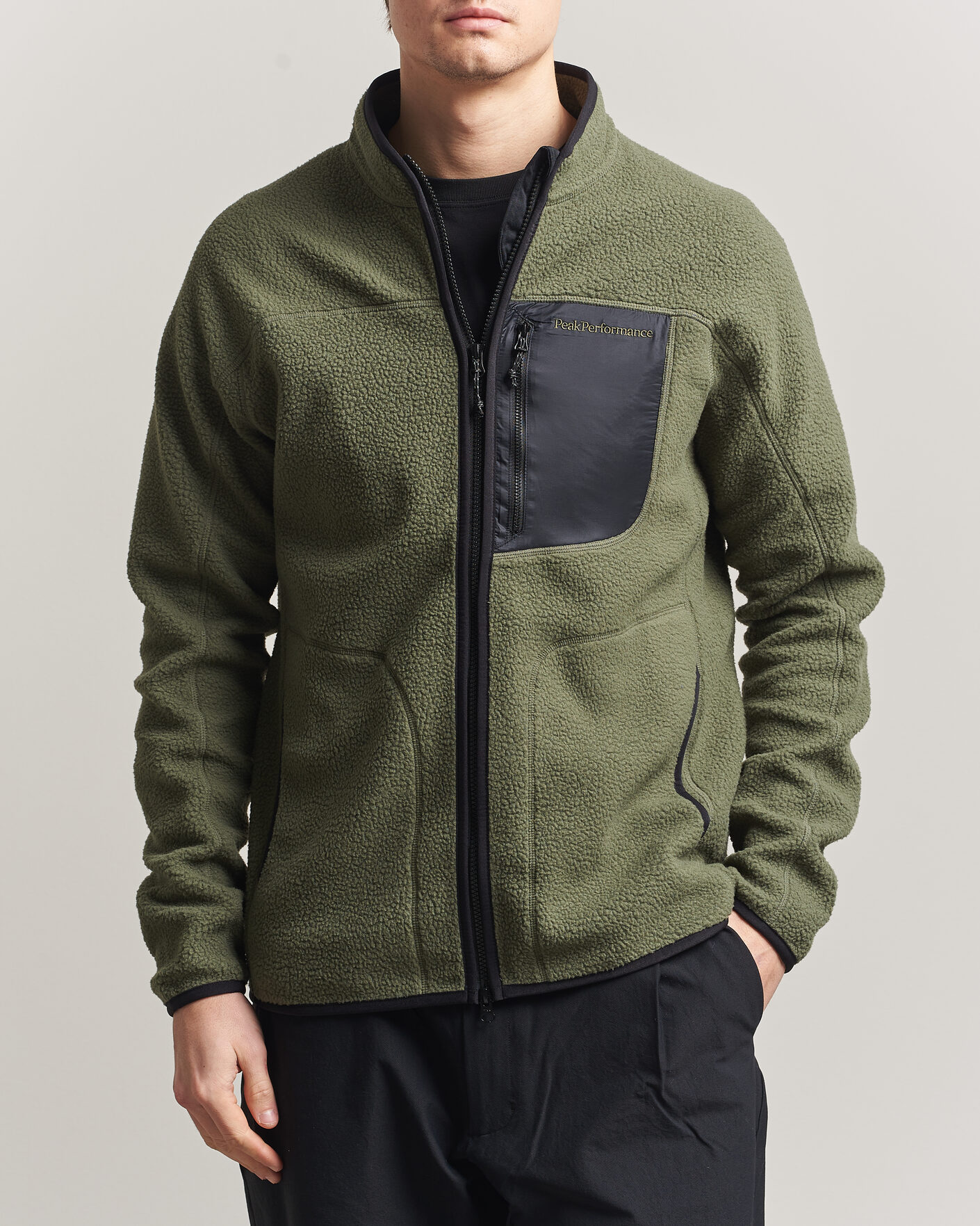 Men | Sweaters & Knitwear | Peak Performance | Nature Rush Pile Full Zip Pine Needle