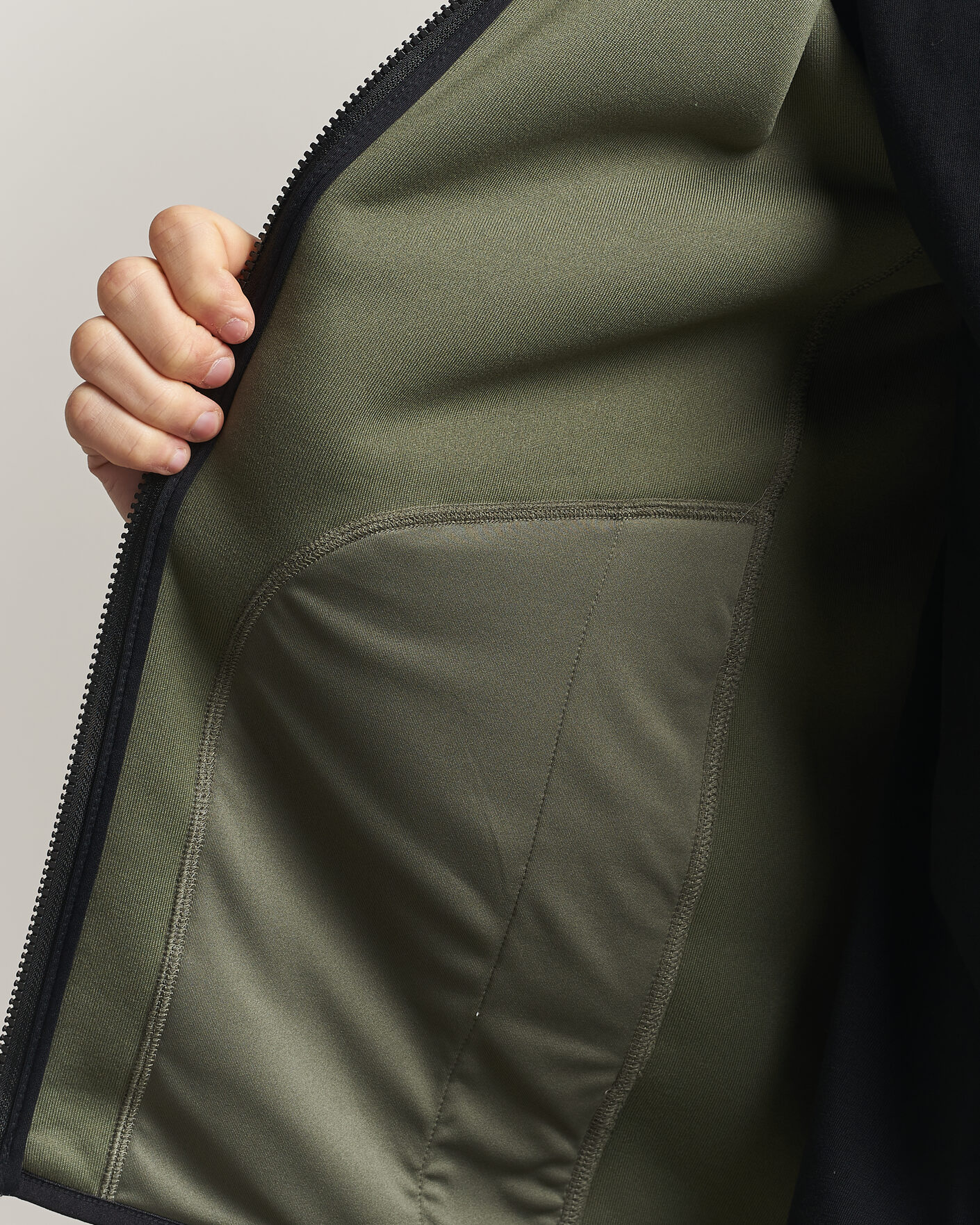 Men | Sweaters & Knitwear | Peak Performance | Nature Rush Pile Full Zip Pine Needle