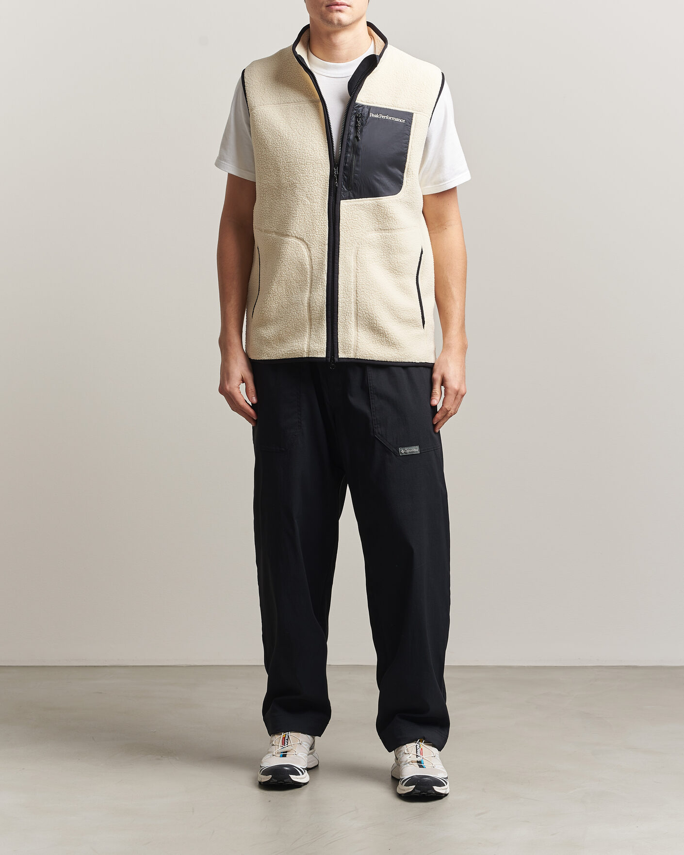 Men | Gilets | Peak Performance | Nature Rush Pile Vest Sand Fog