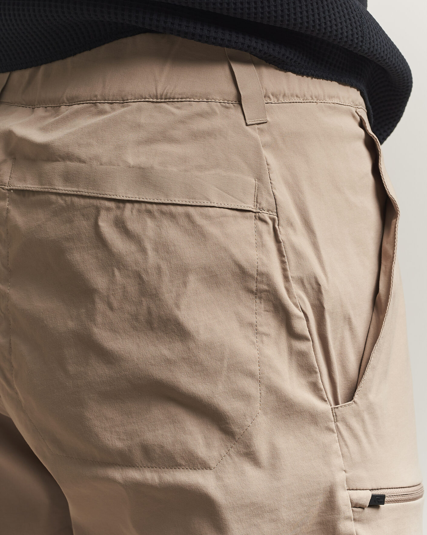 Men | Shorts | Peak Performance | Iconiq Shorts Avid Beige