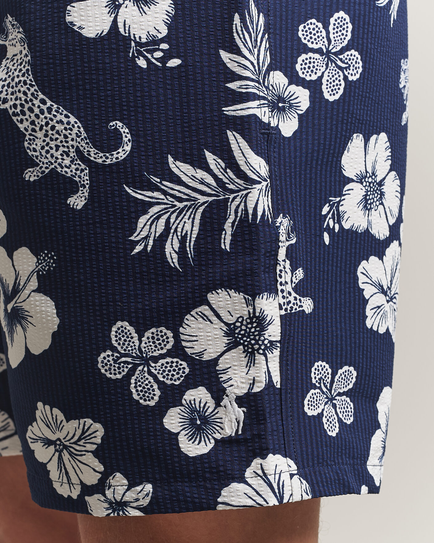 Men | Swimwear | Polo Ralph Lauren | Traveler Mid Trunk Seersucker Jaguar Tropical