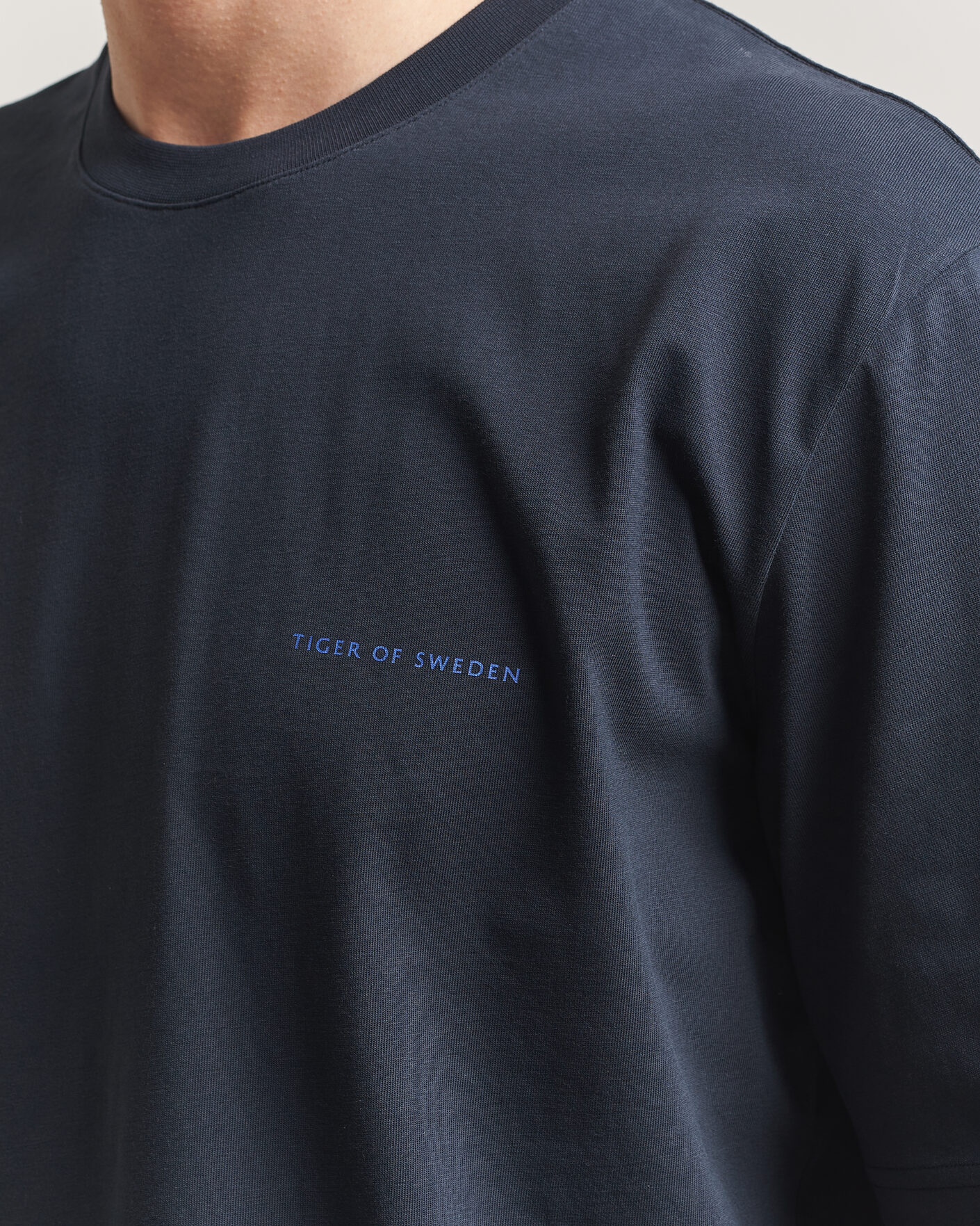 Men | T-Shirts | Tiger of Sweden | Pro Logo Crew Neck T-Shirt Light Ink