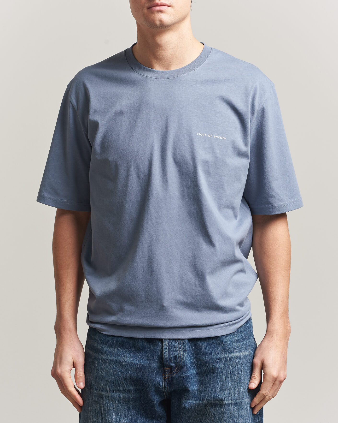 Men | T-Shirts | Tiger of Sweden | Pro Logo Crew Neck T-Shirt Dull Blue