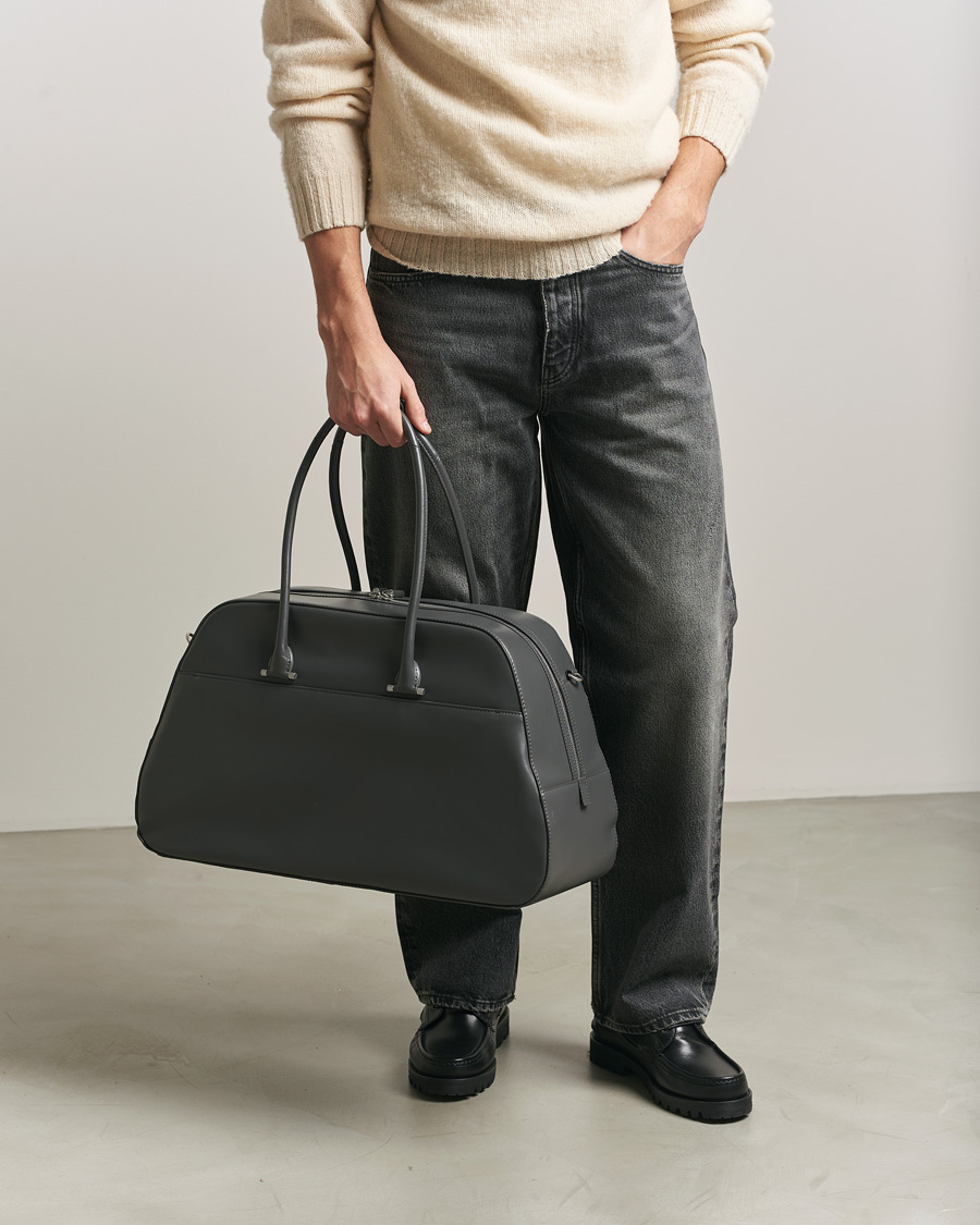 Men | Bags | Tiger of Sweden | Navisa Smooth Leather Weekendbag Jet Grey