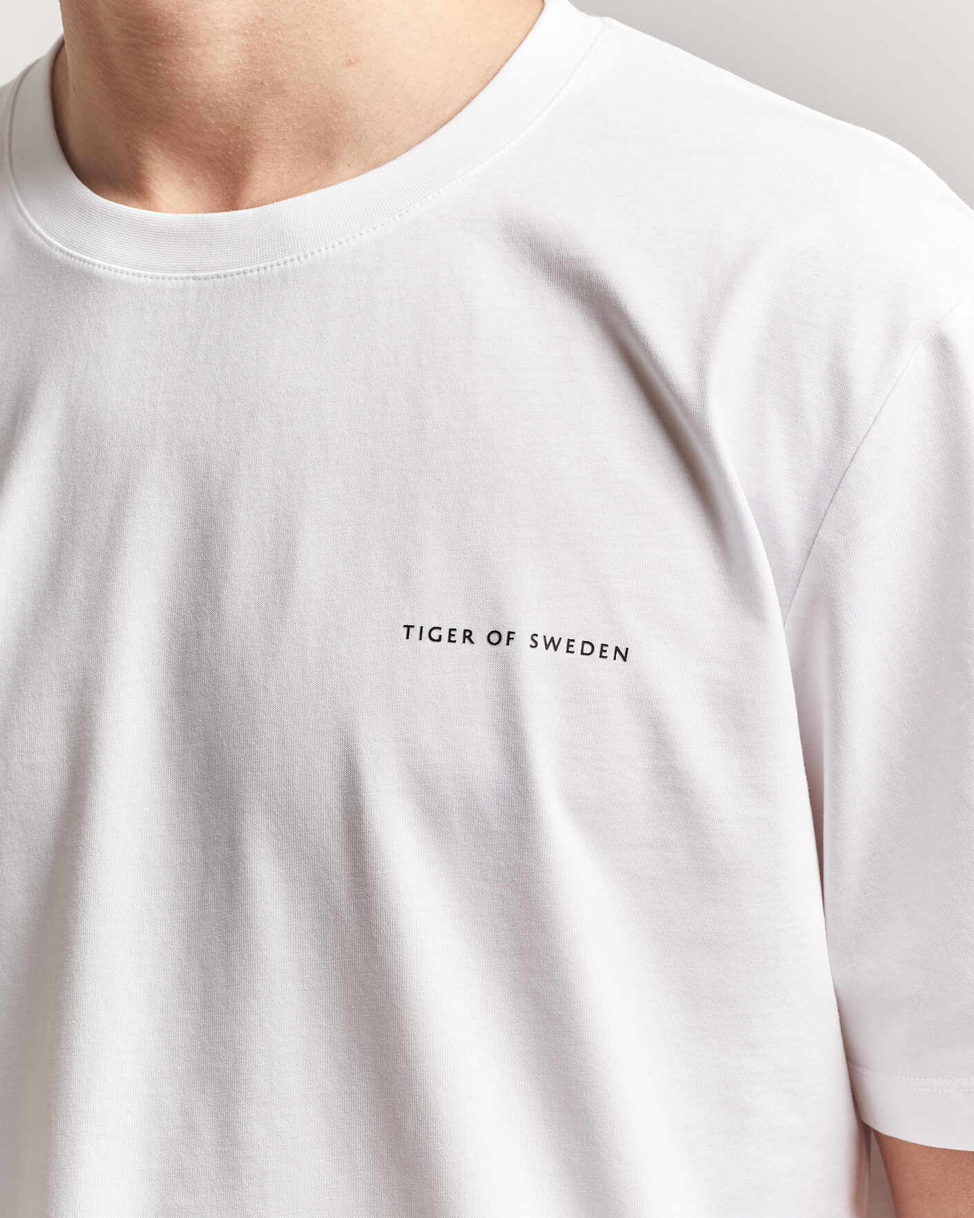 Men | T-Shirts | Tiger of Sweden | Pro Cotton Logo T-Shirt Pure White