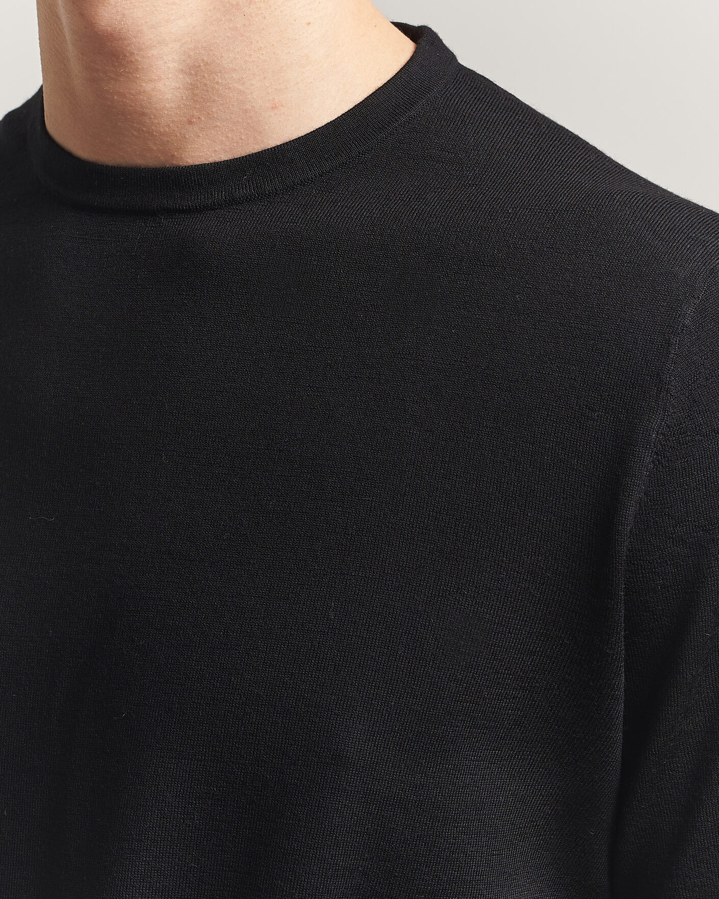 Men | T-Shirts | Tiger of Sweden | Connor Knitted Crew Neck T-Shirt Black