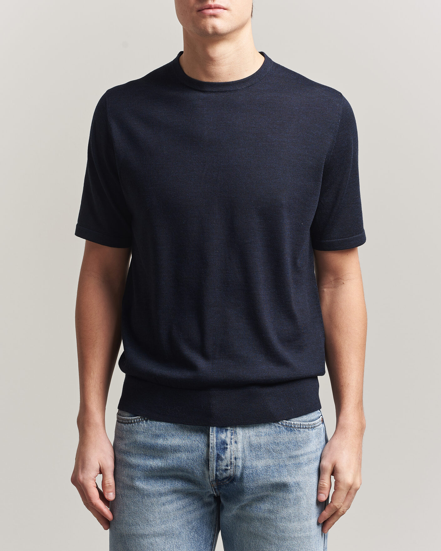 Men | T-Shirts | Tiger of Sweden | Connor Knitted Crew Neck T-Shirt Light Ink