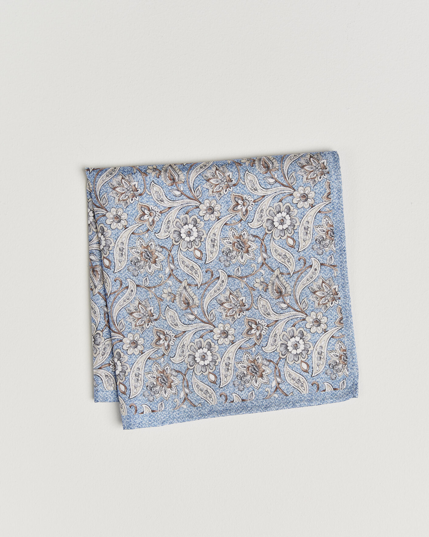 Men | Pocket Squares | Amanda Christensen | Silk Oxford Large Flower Pocket Square Blue