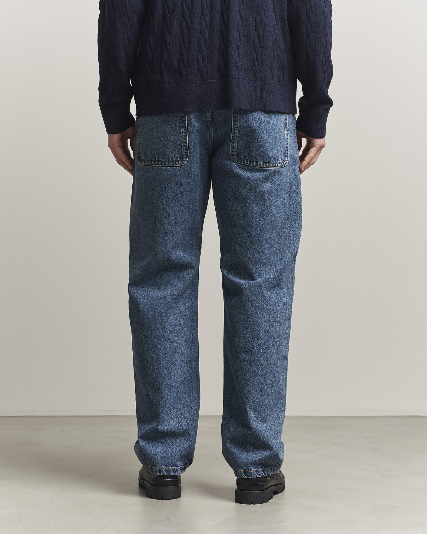 Men | Jeans | Filippa K | Workwear Jeans Washed Mid Blue