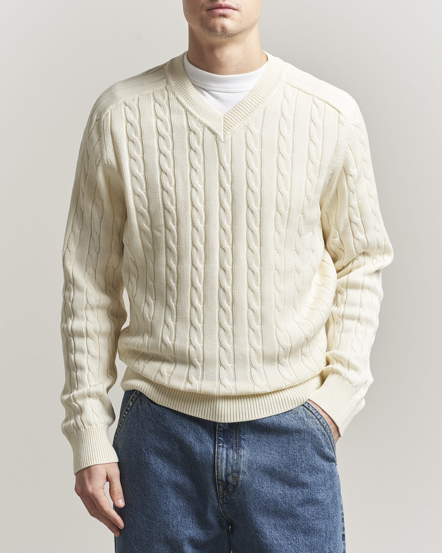 Men | Sweaters & Knitwear | Filippa K | Cotton Cable V-Neck Sweater Calico White