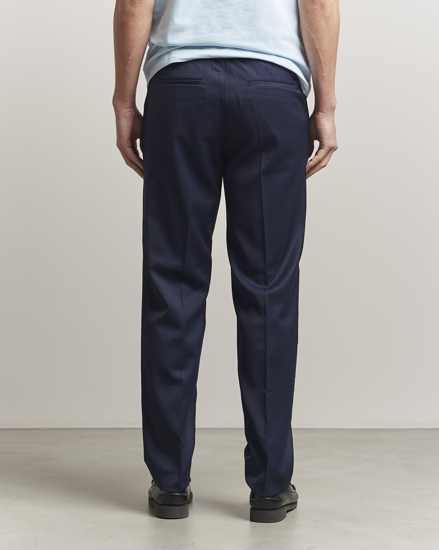 Men | Trousers | Filippa K | Theo Relaxed Wool Trousers Ink Navy
