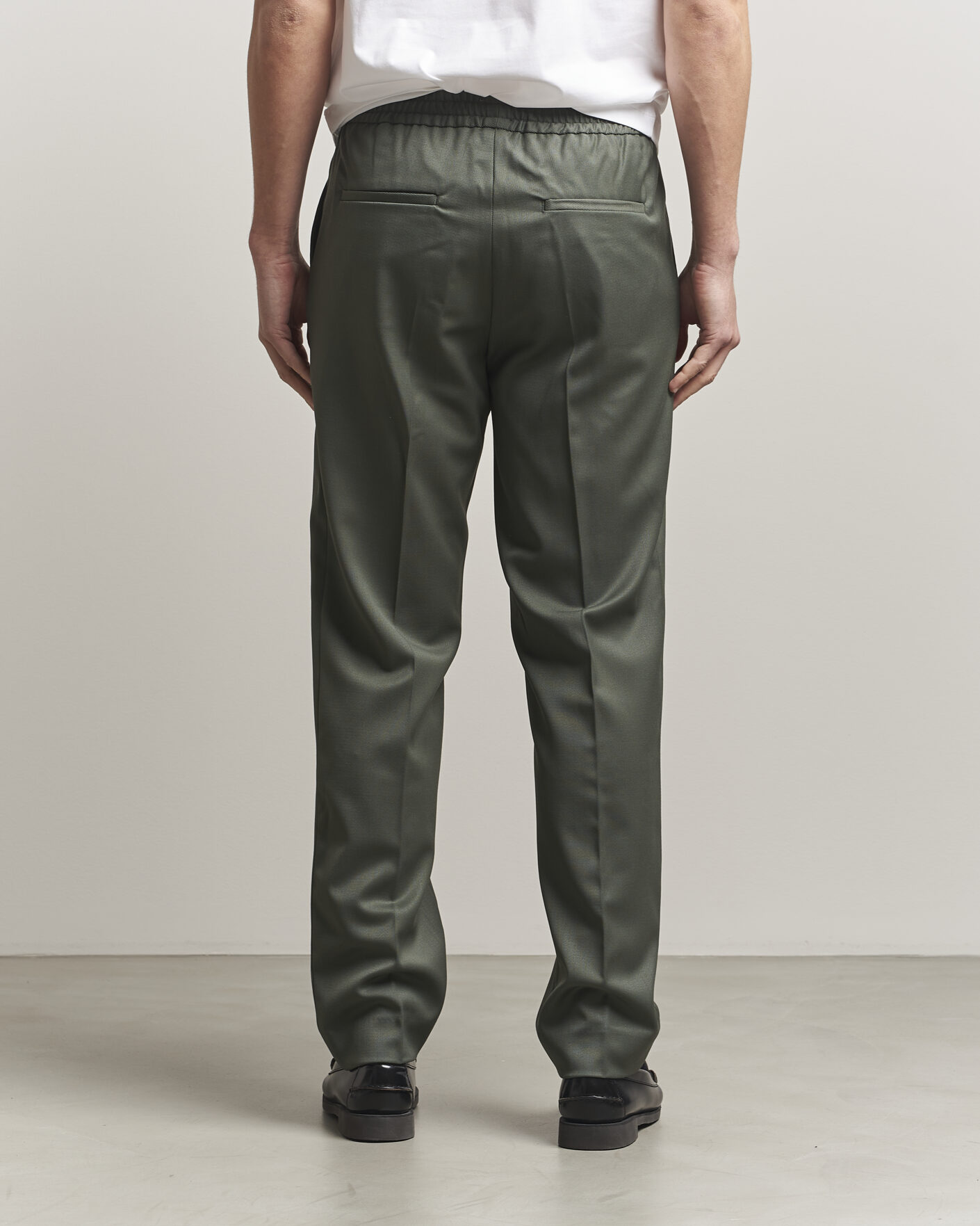 Men | Trousers | Filippa K | Theo Relaxed Wool Trousers Grey Green