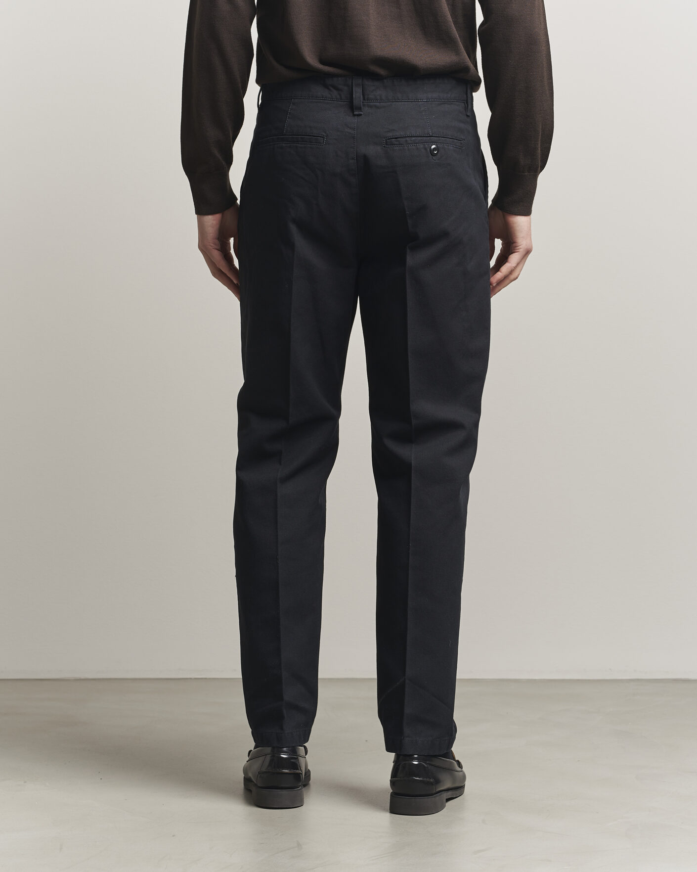 Men | Trousers | Filippa K | Carl Cotton Trousers Black