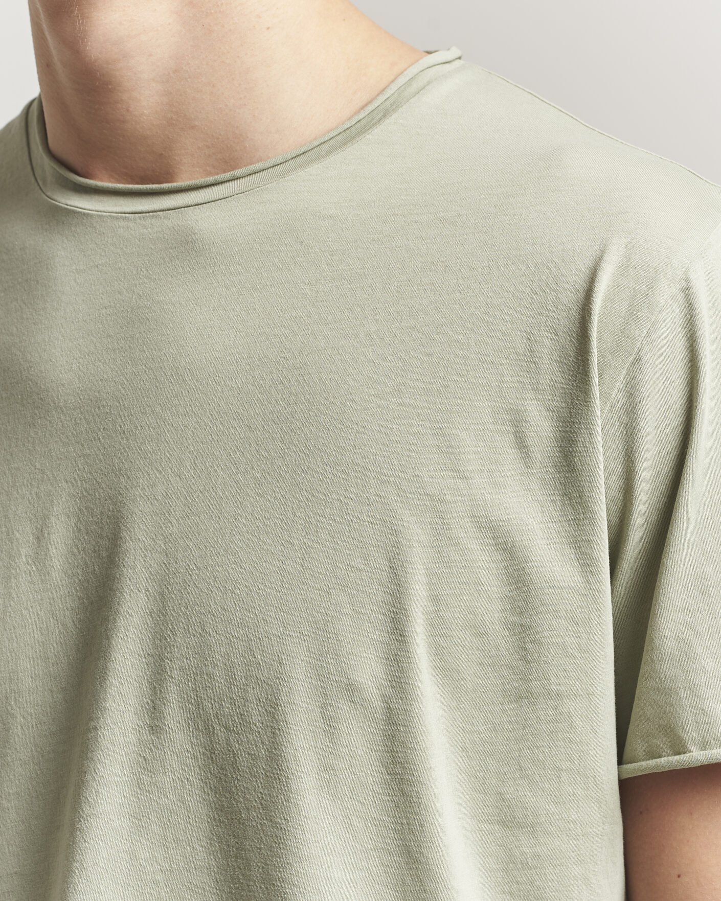 Men | T-Shirts | Filippa K | Roll Neck Crew Neck T-Shirt Light Green