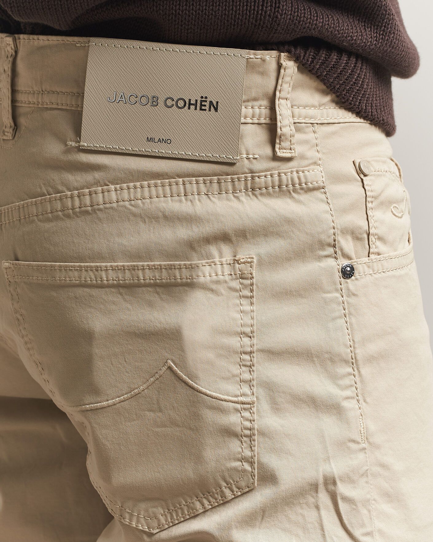 Men | Shorts | Jacob Cohën | Nicolas Cotton Gabardine Shorts Beige