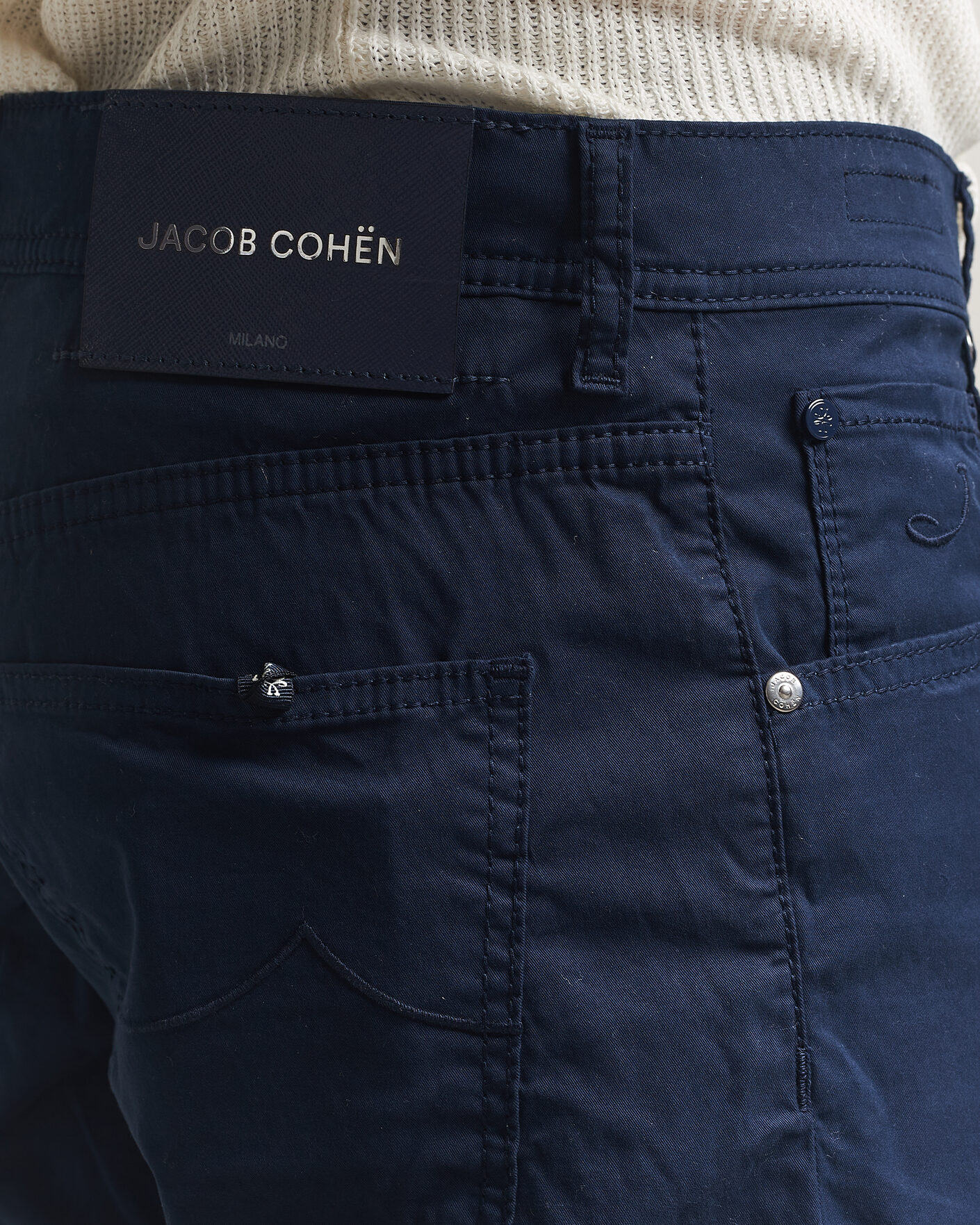 Men | Shorts | Jacob Cohën | Nicolas Cotton Gabardine Shorts Navy