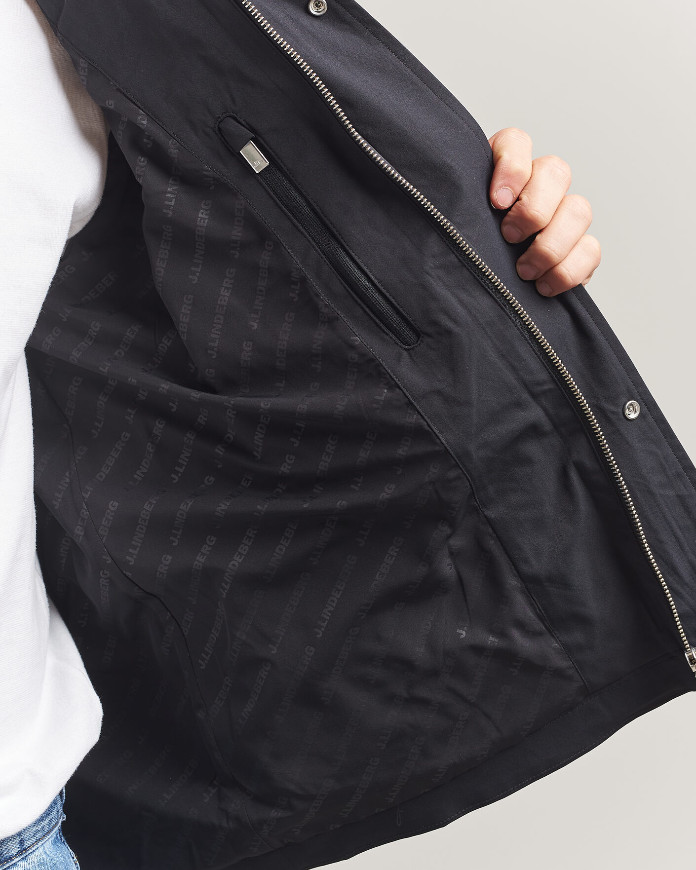 Men | Coats & Jackets | J.Lindeberg | Bailey Recyceled Poly Jacket Black