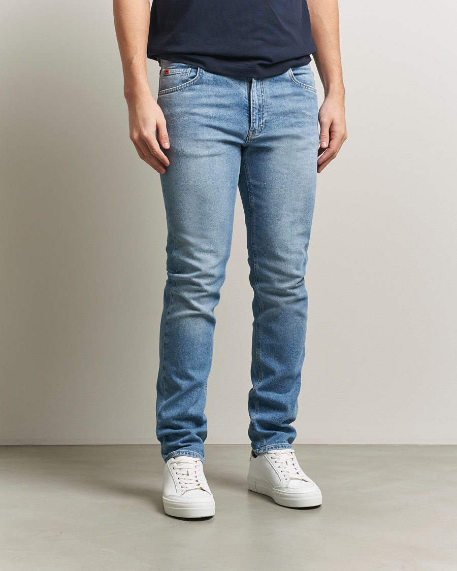 Men | Jeans | J.Lindeberg | Jax Light Wash Slim Jeans Light Blue