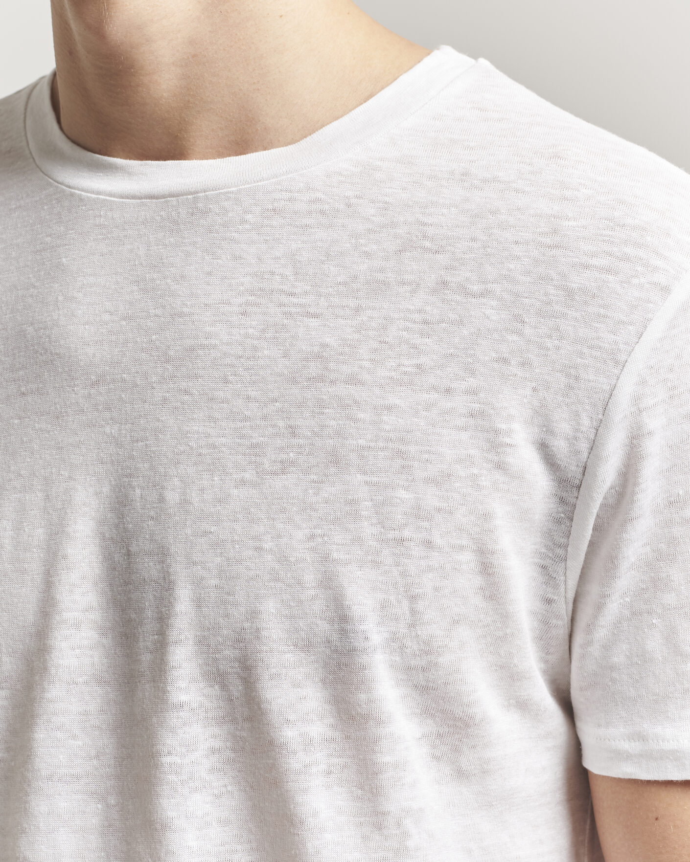 Men | T-Shirts | J.Lindeberg | Coma Linen T-Shirt White