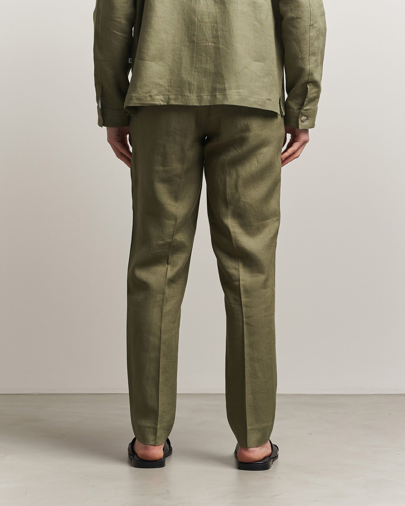 Men | Trousers | J.Lindeberg | Soren Drape Linen Pants Kalamata