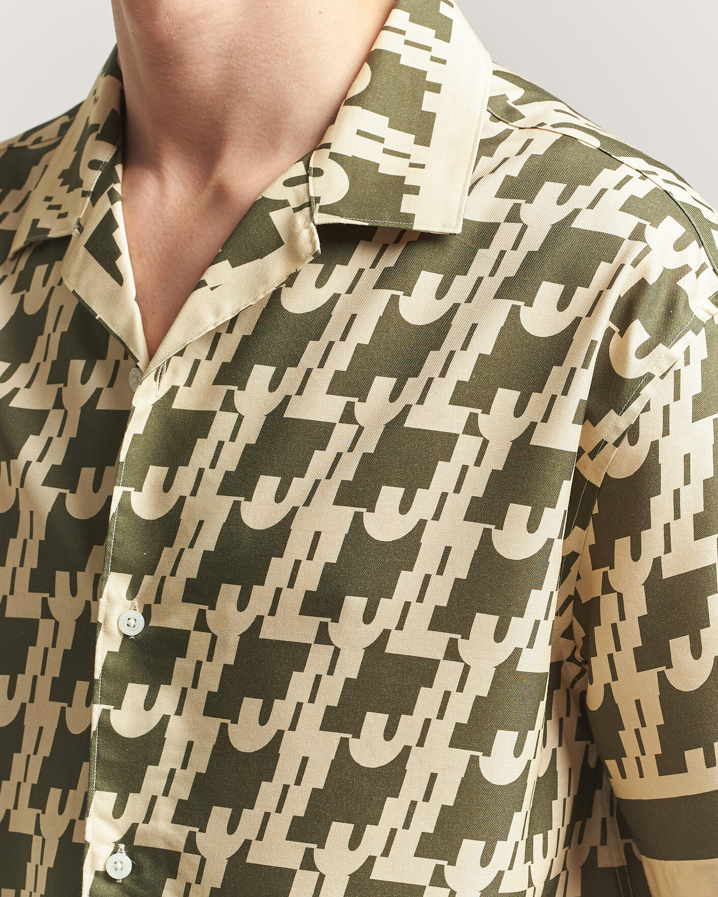 Men | Shirts | J.Lindeberg | Ellis Border Resort Shirt Glitch Kalamata