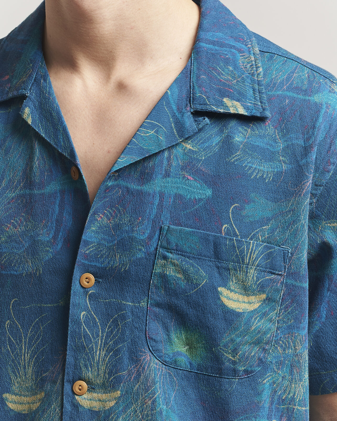 Men | Shirts | Nudie Jeans | Arvid Hawaii Shirt Deep Sea