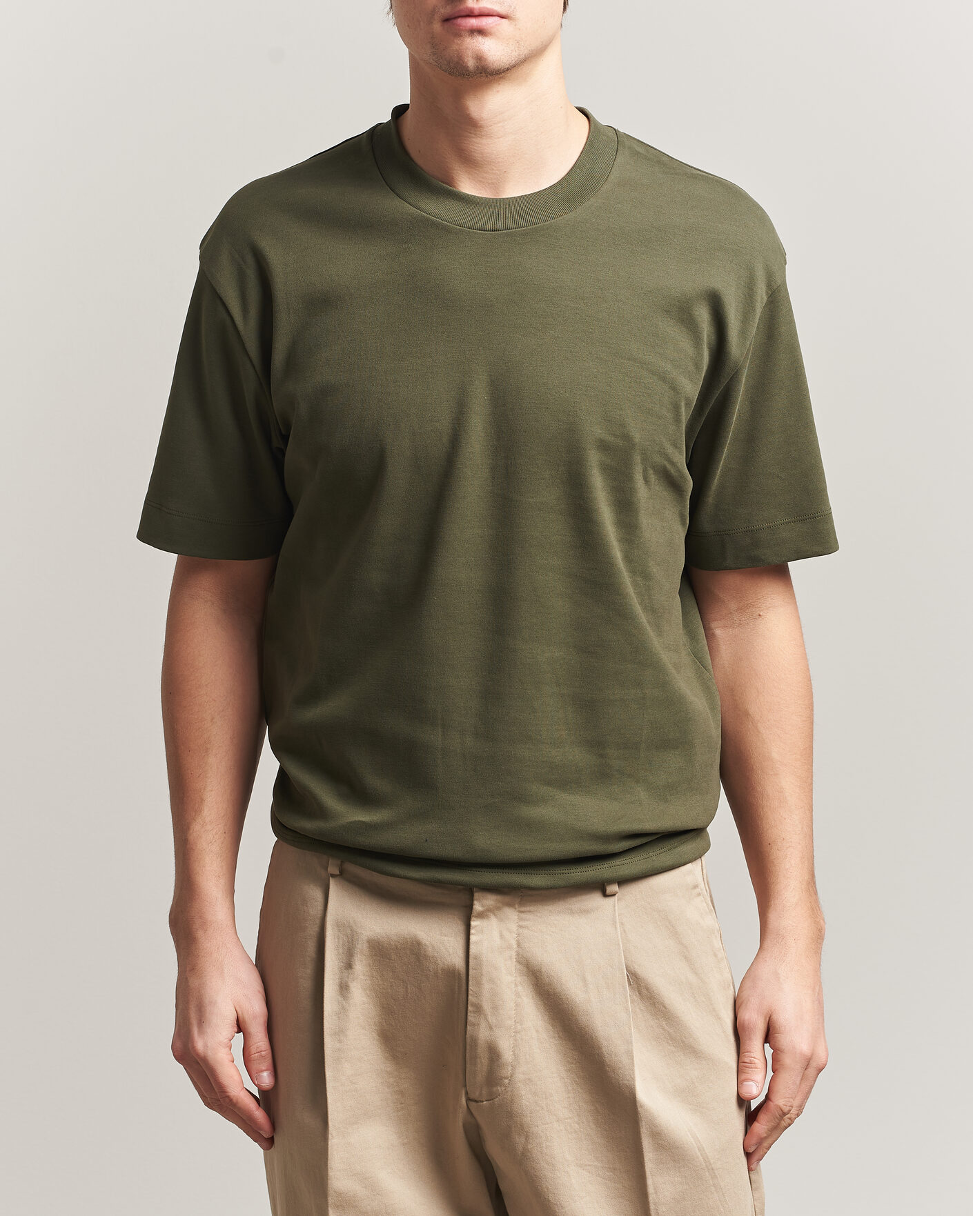 Men | T-Shirts | Sunspel | Heavy Weight Supima Cotton T-Shirt Deep Olive