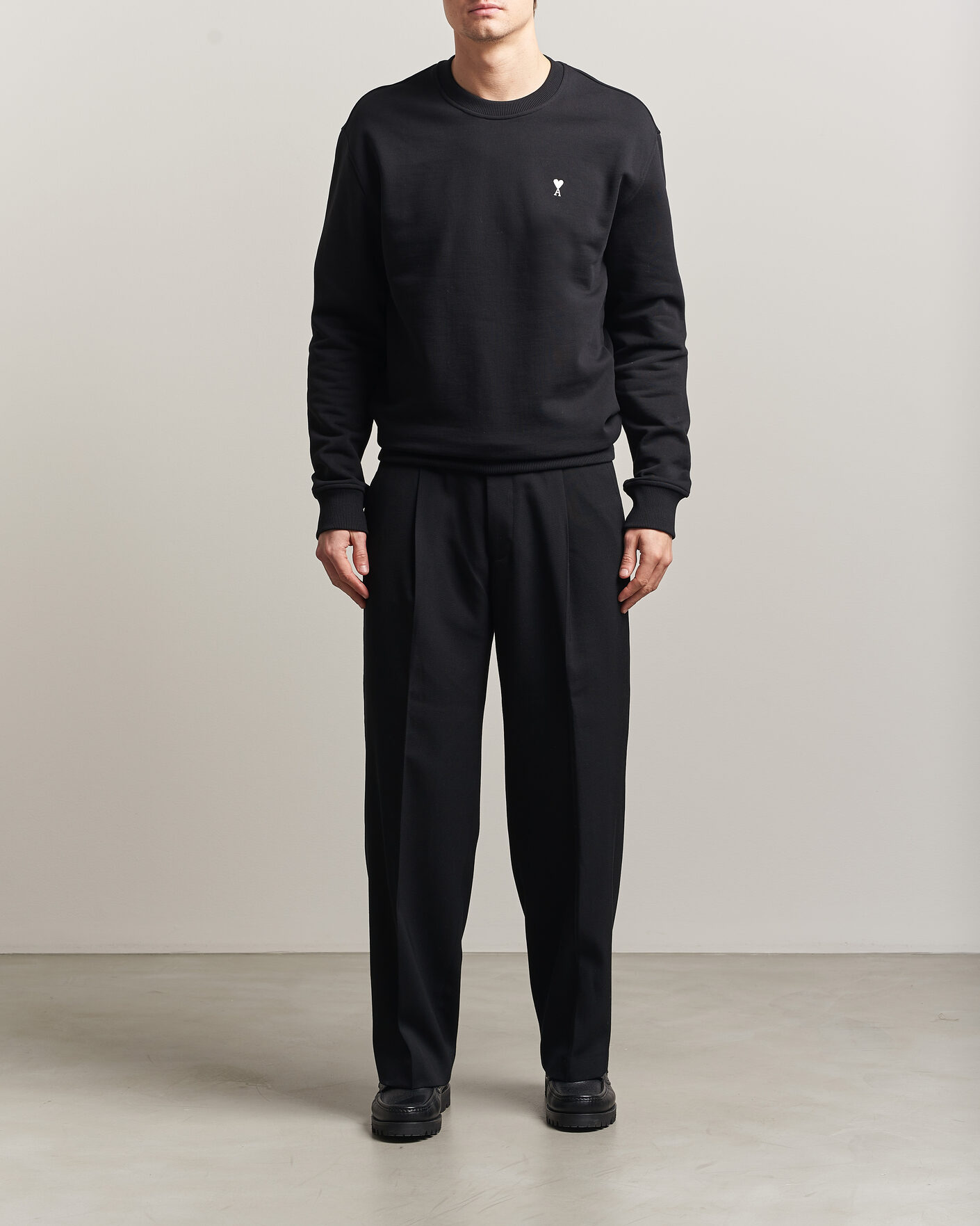 Men | Sweaters & Knitwear | AMI | Contrast Heart Logo Sweatshirt Black