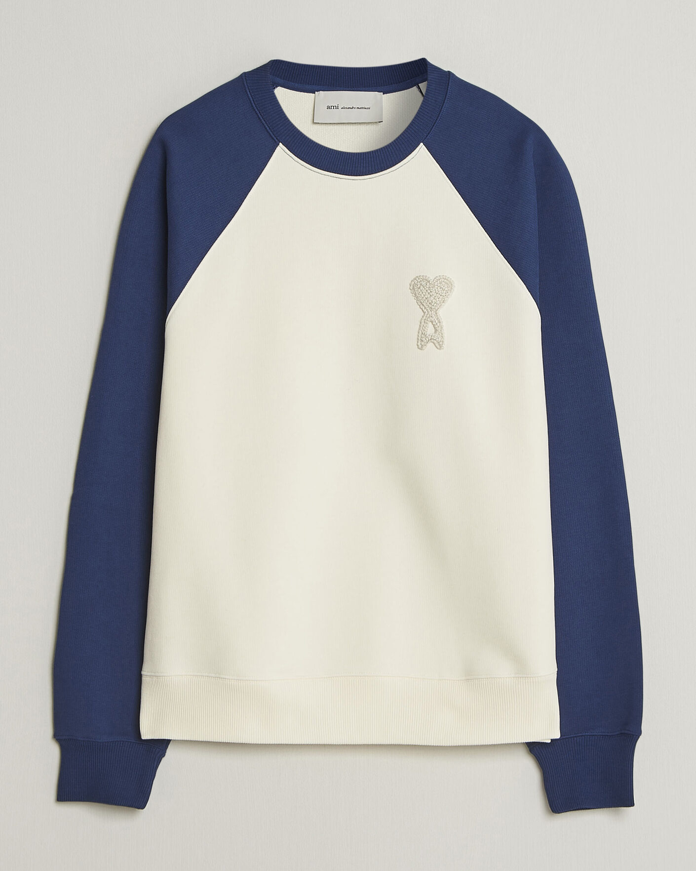 Men | Sweaters & Knitwear | AMI | Knitted Heart Logo Sweatshirt Creme/Navy