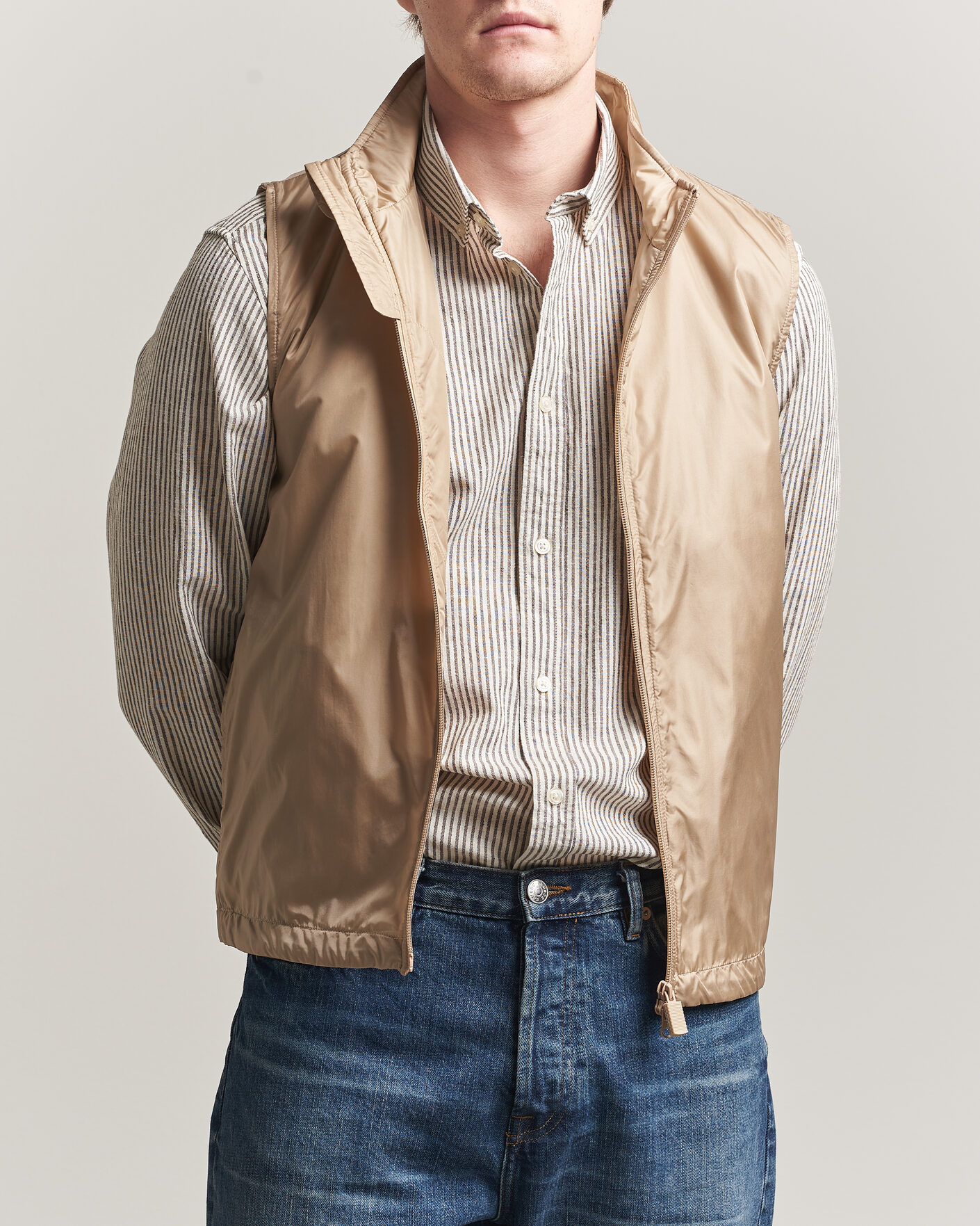 Men | Gilets | Aspesi | Vernes Nylon Gilet Beige