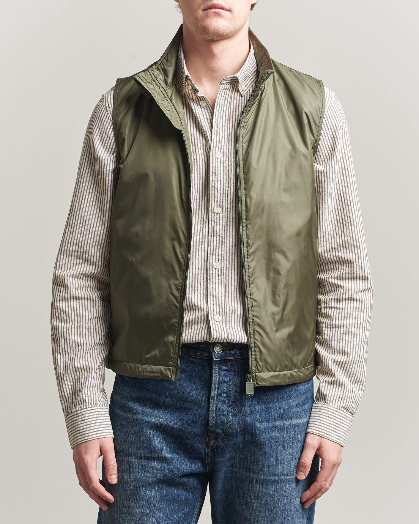 Men | Gilets | Aspesi | Vernes Nylon Gilet Olive