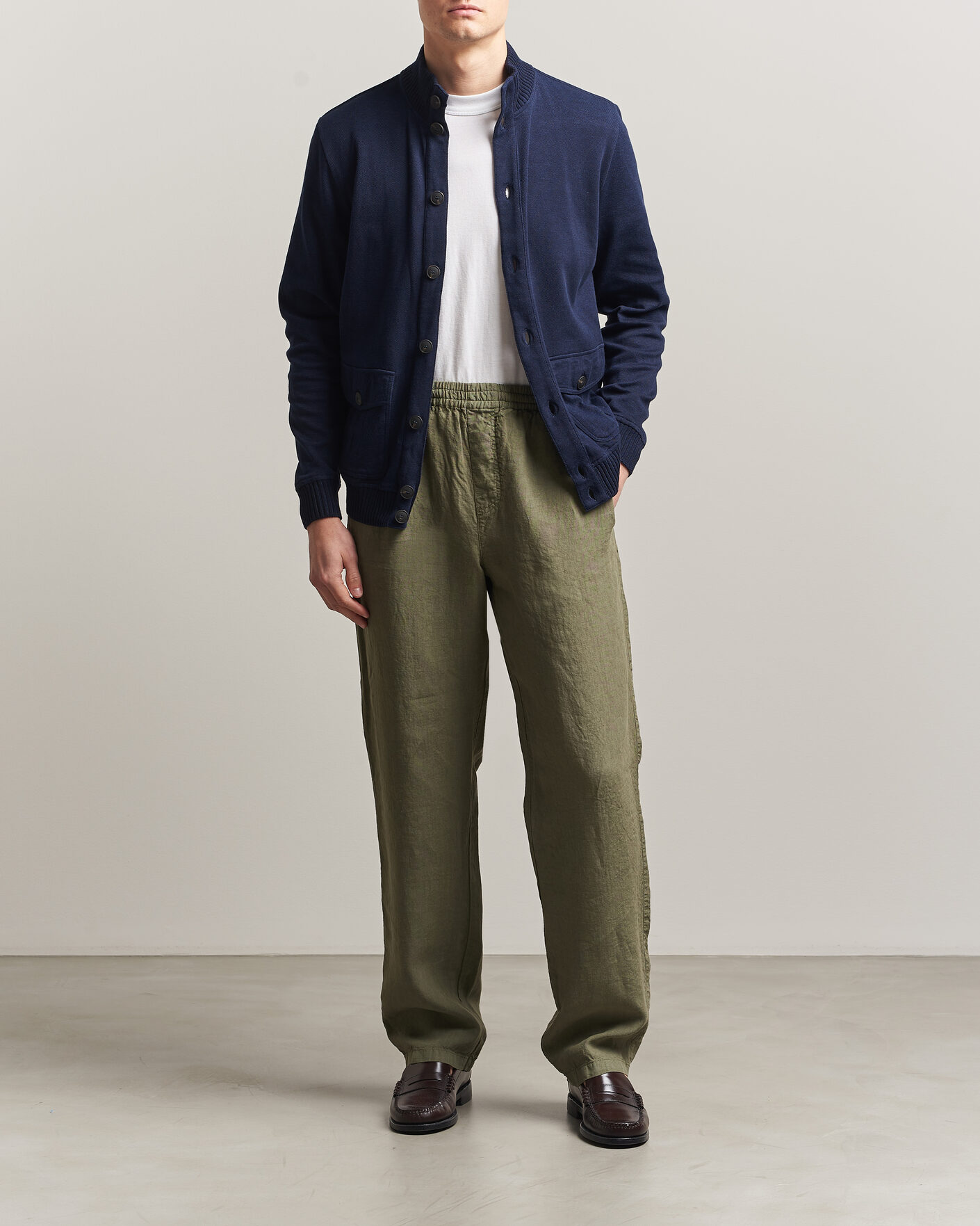 Men | Trousers | Aspesi | Ventura Linen Pants Military