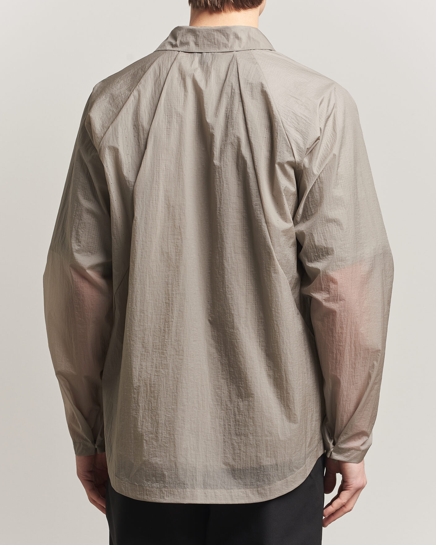 Men | Shirts | Goldwin | Nylon Wind Shirt Arid Beige