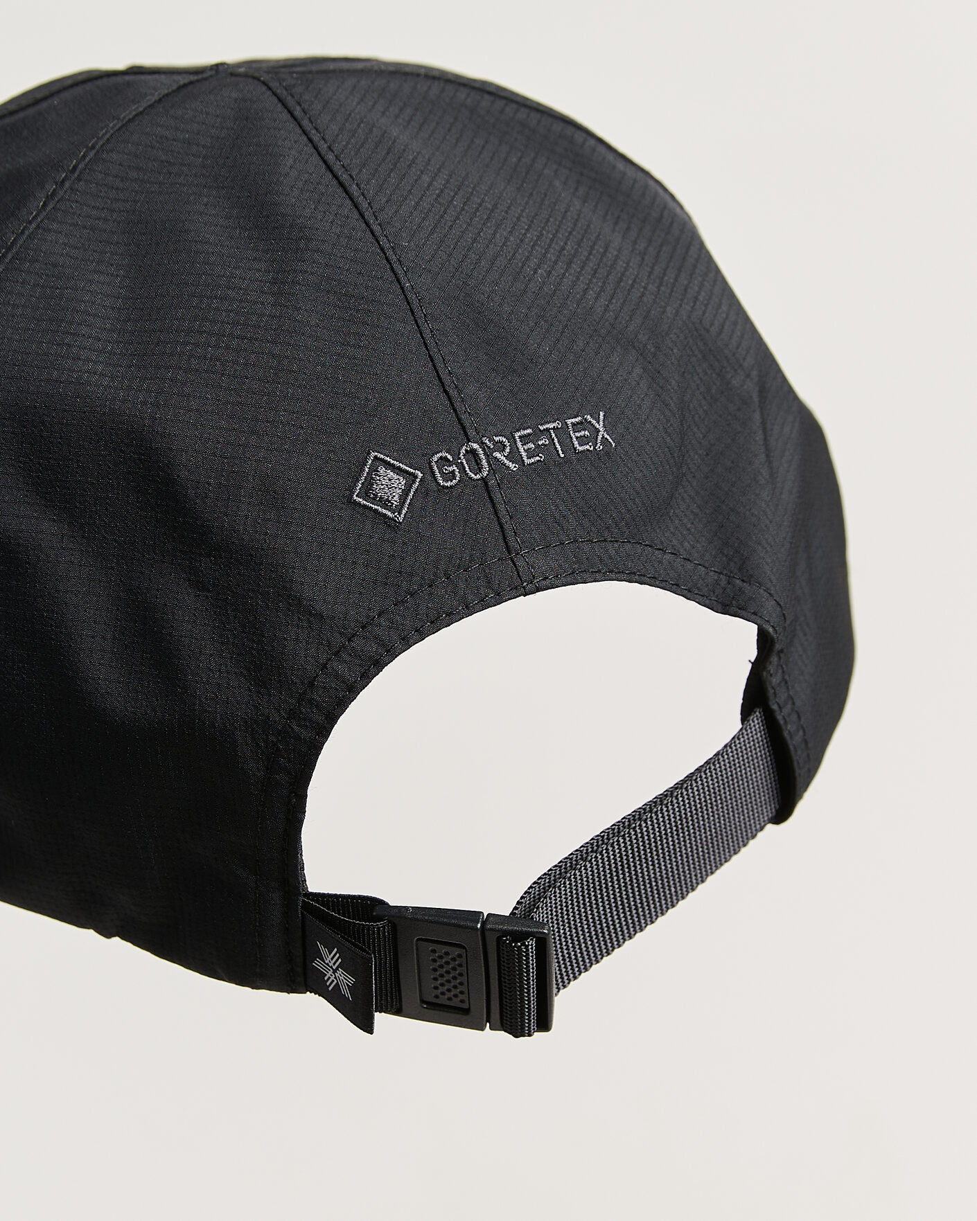 Men | Hats & Caps | Goldwin | Gore-Tex 3L Cap Black