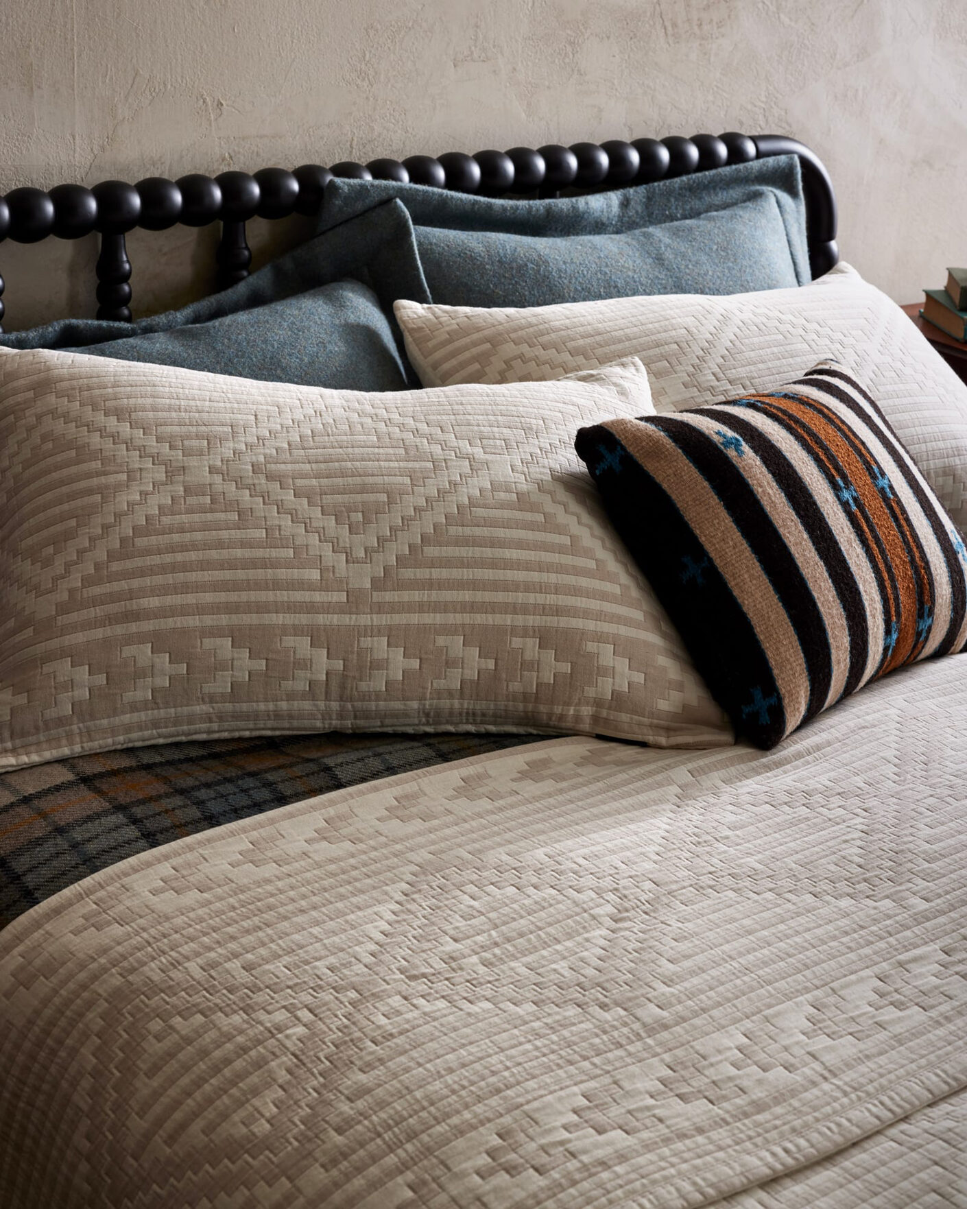 Men | Home | Pendleton | Organic Cotton Matelasse Pillow Ganado