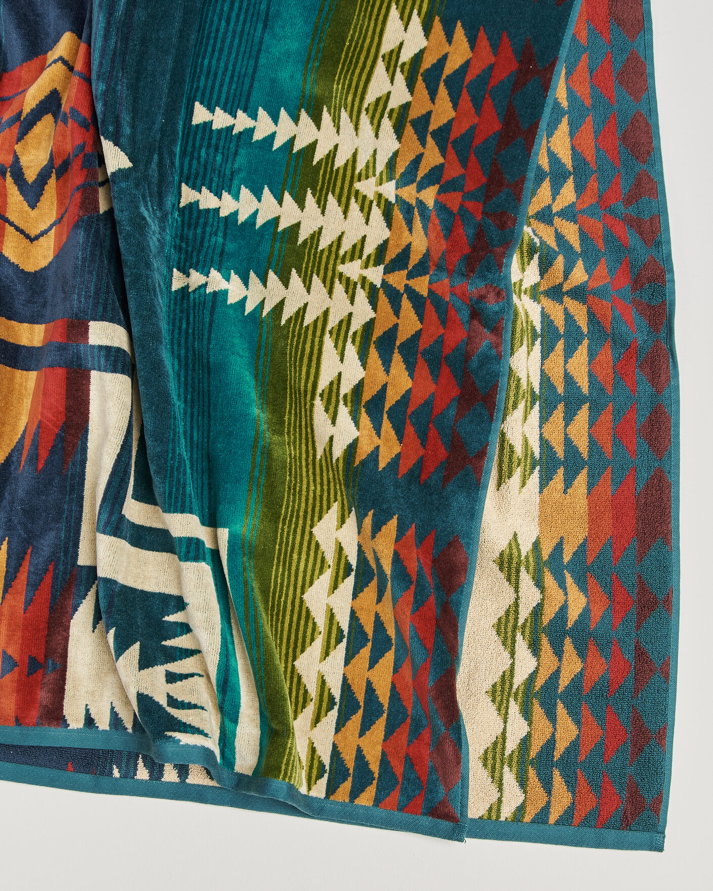 Men | Fabrics | Pendleton | Oversized Jacquard Spa Towel Century Harding