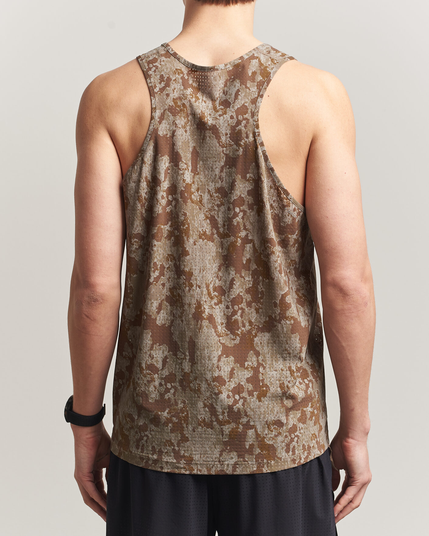Men | T-Shirts | Satisfy | Space-O Singlet Camo